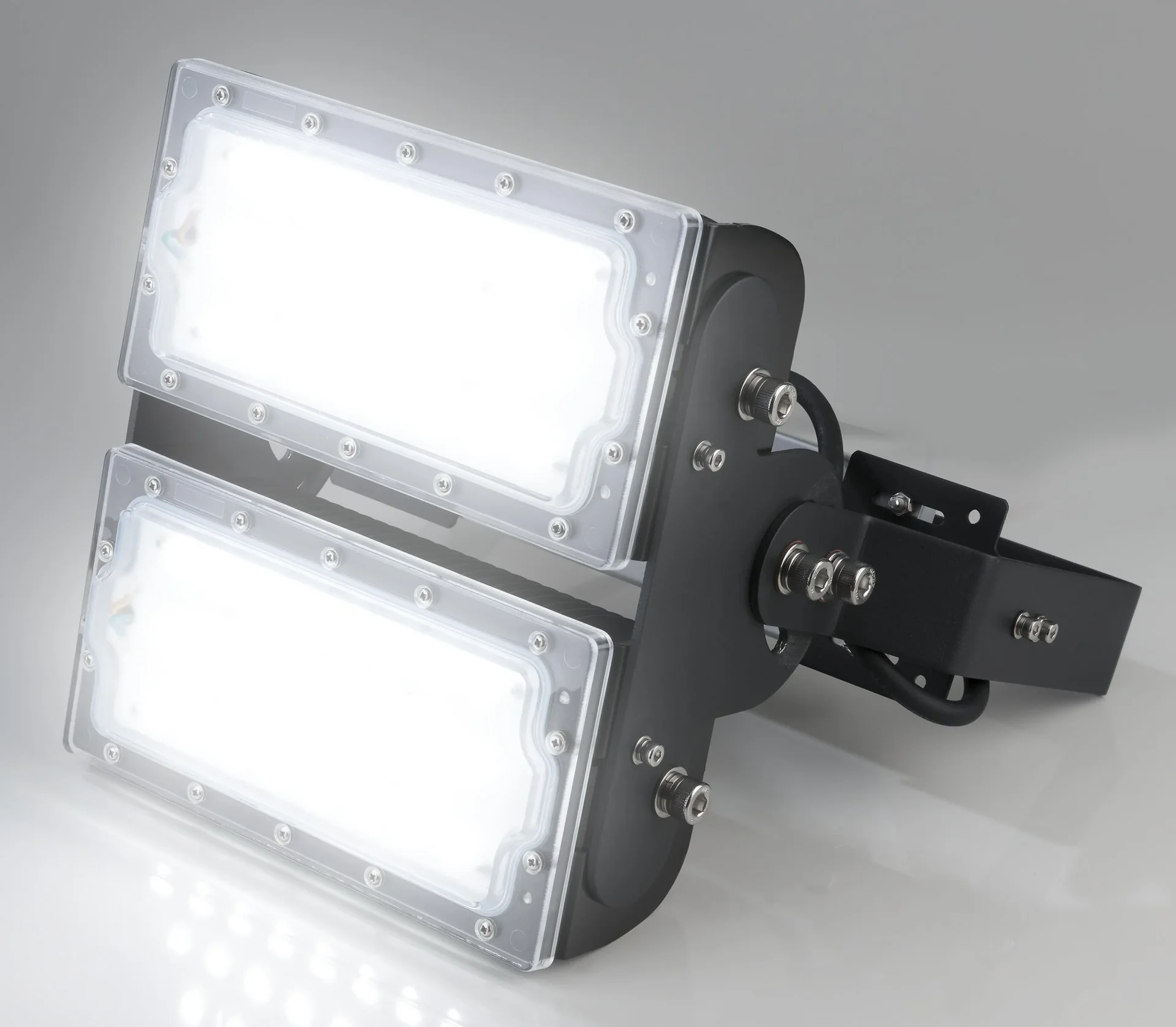 100 W Multi LED Stall Leuchte, 2 Module 13.000 Lumen, IP65 / D- Kennzeichen - 1