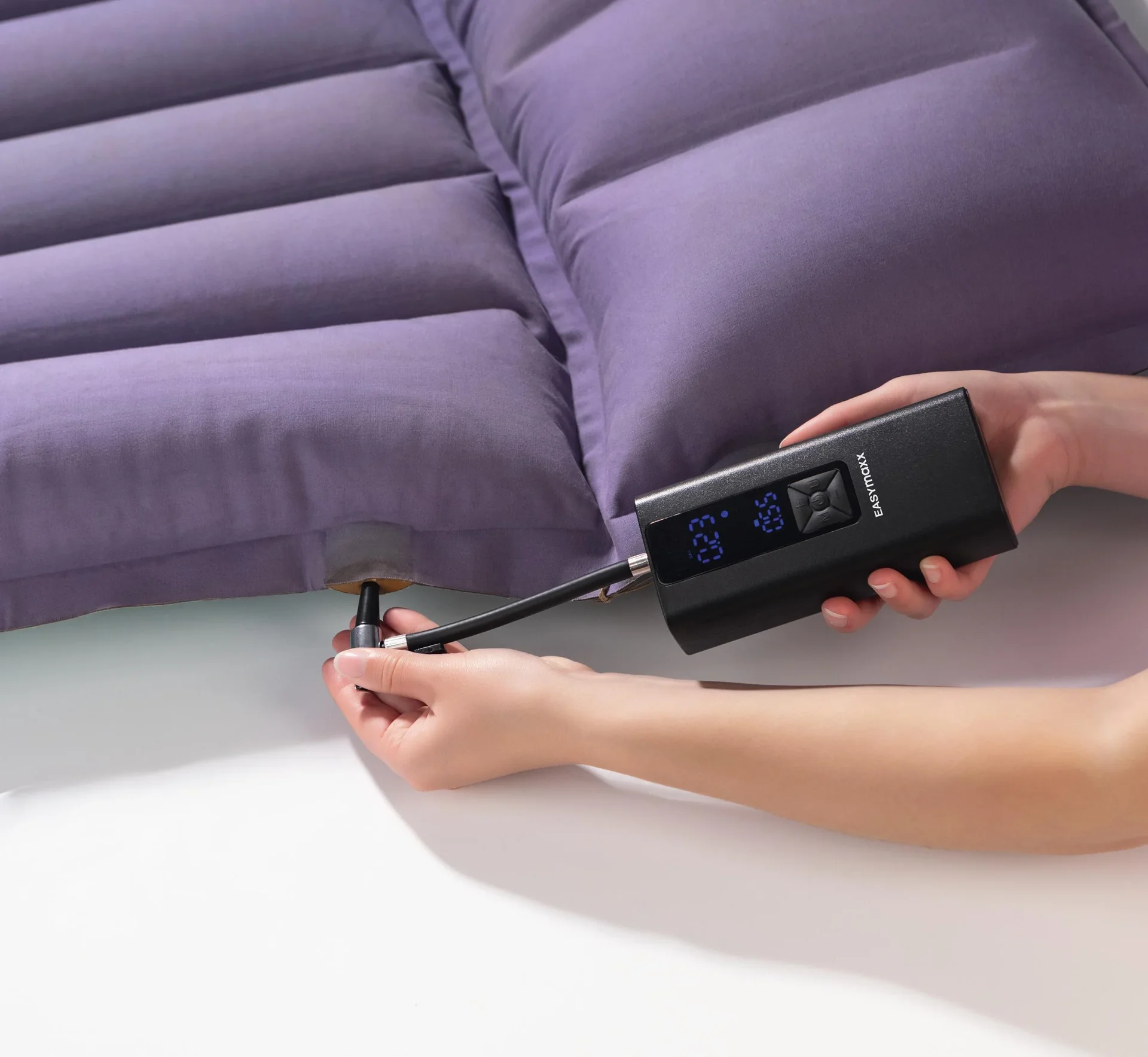 Akku-Handkompressor mit Digital-Display, 12 Volt, schwarz - 3