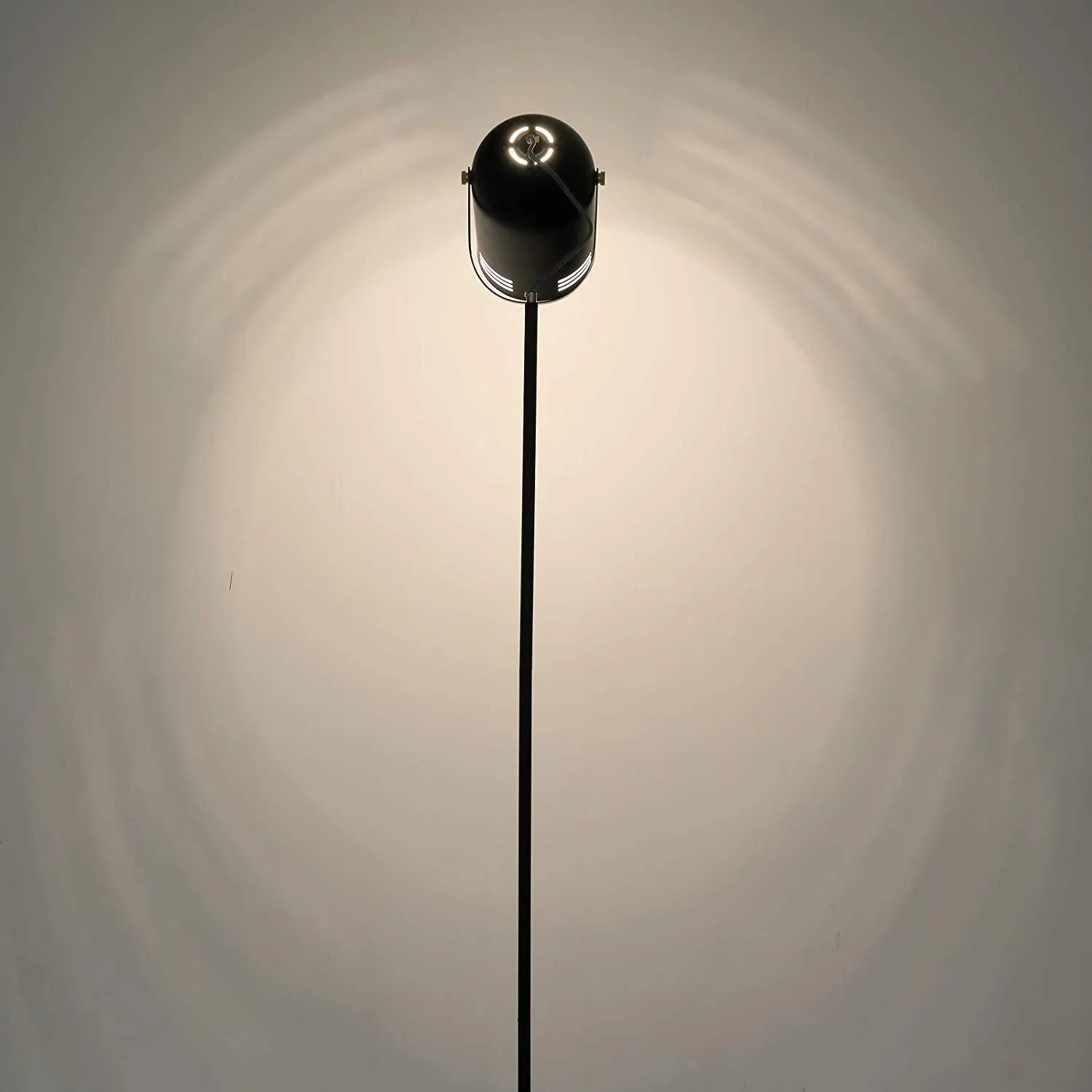 Stehlampe - 1