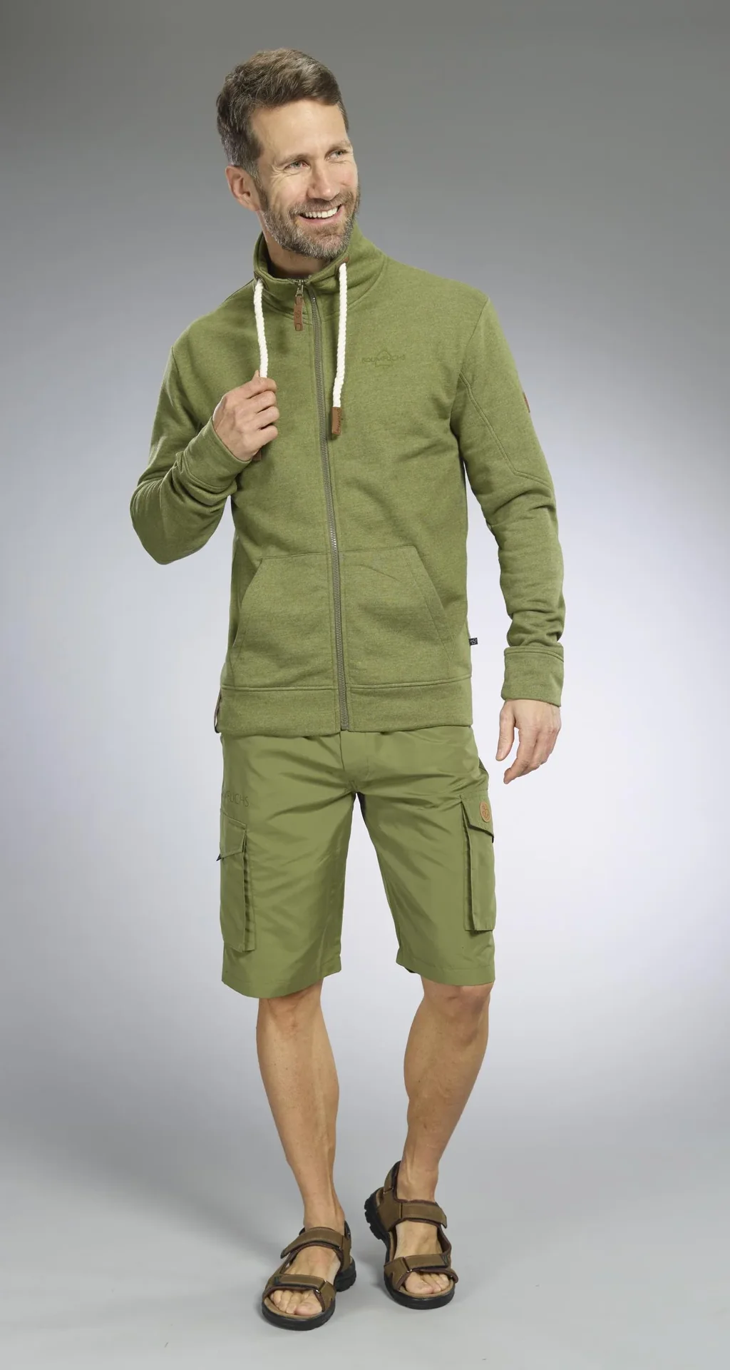 Shorts, Farbe oliv, Gr.M - 9
