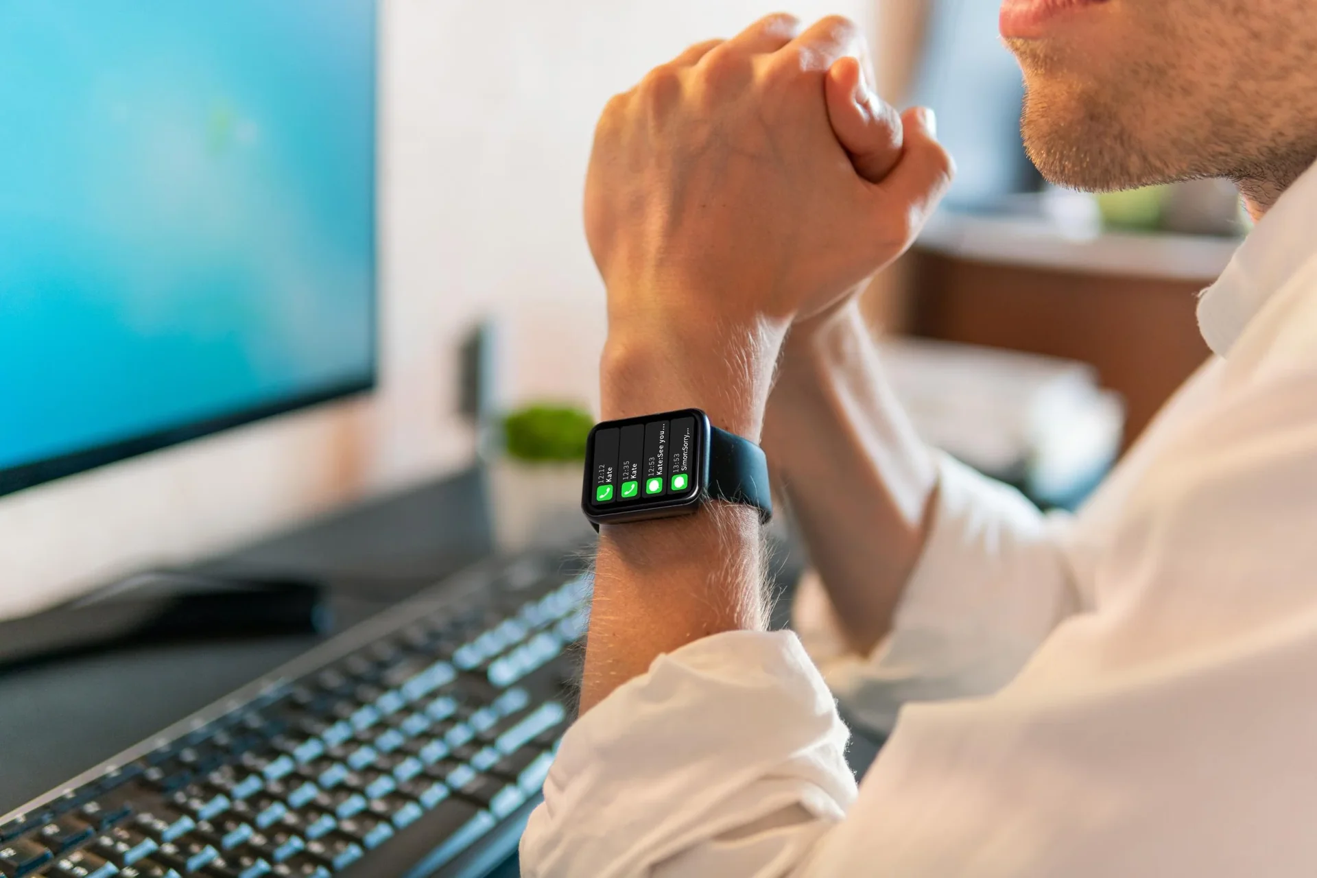 Smartwatch mit Überwachung der Körpertemperatur, der Herzfrequenz und Schlafaktivität - 0