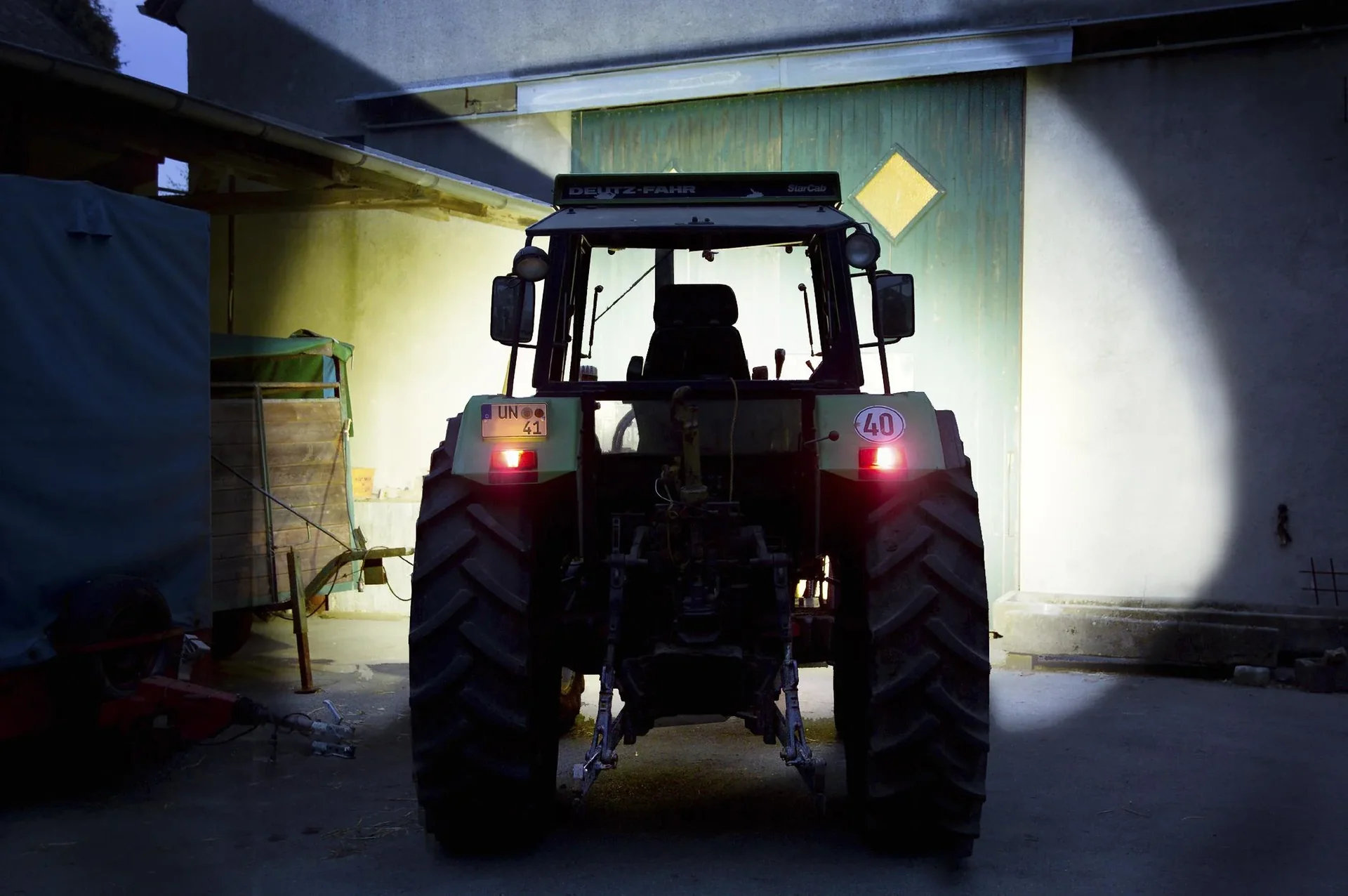 LED Arbeitsscheinwerfer, 6 x 3 Watt, 1 Stück - 0
