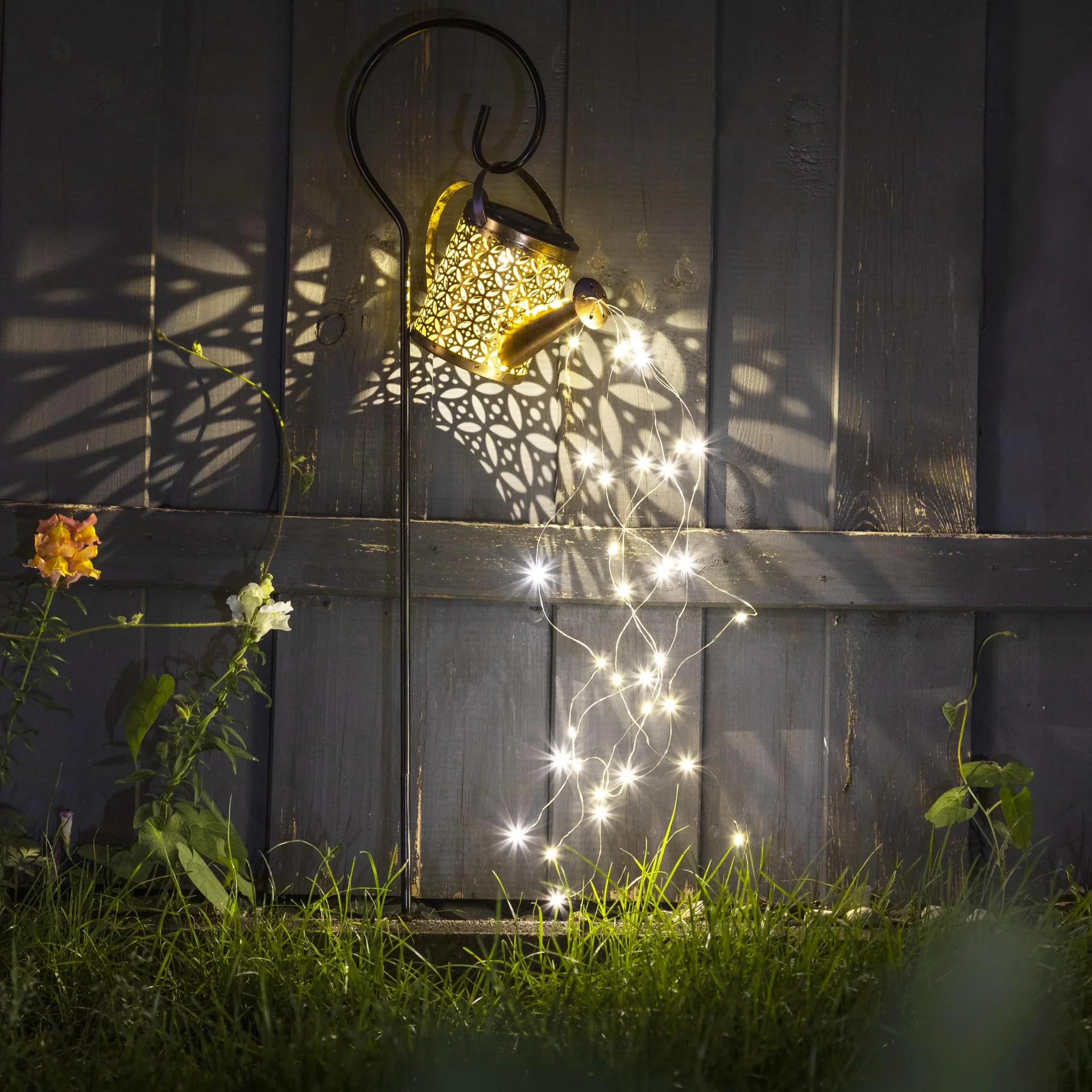 LED-Solar Gießkanne mit Lichterkette - 0