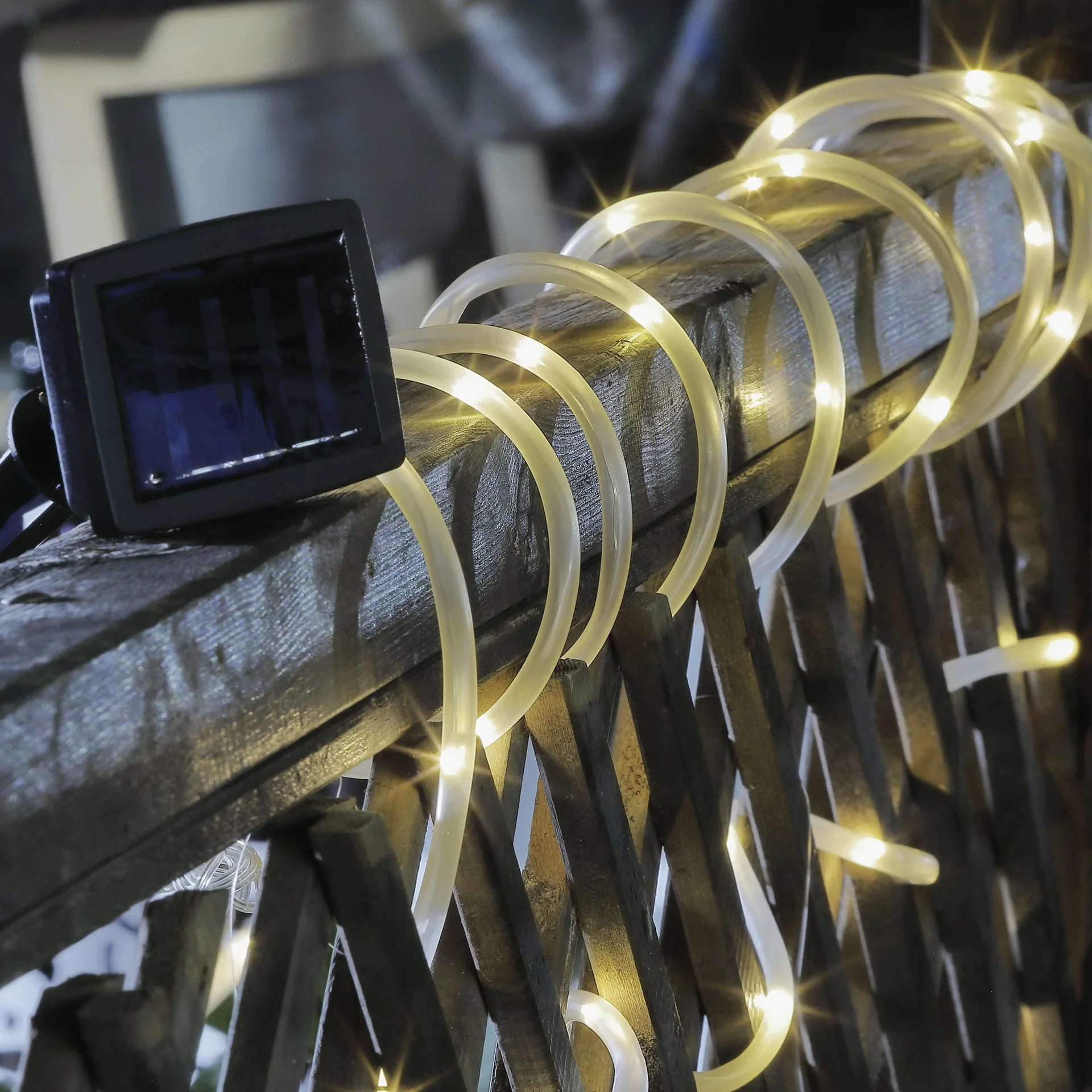 Solar Lichterschlauch mit 50 LEDs - 0