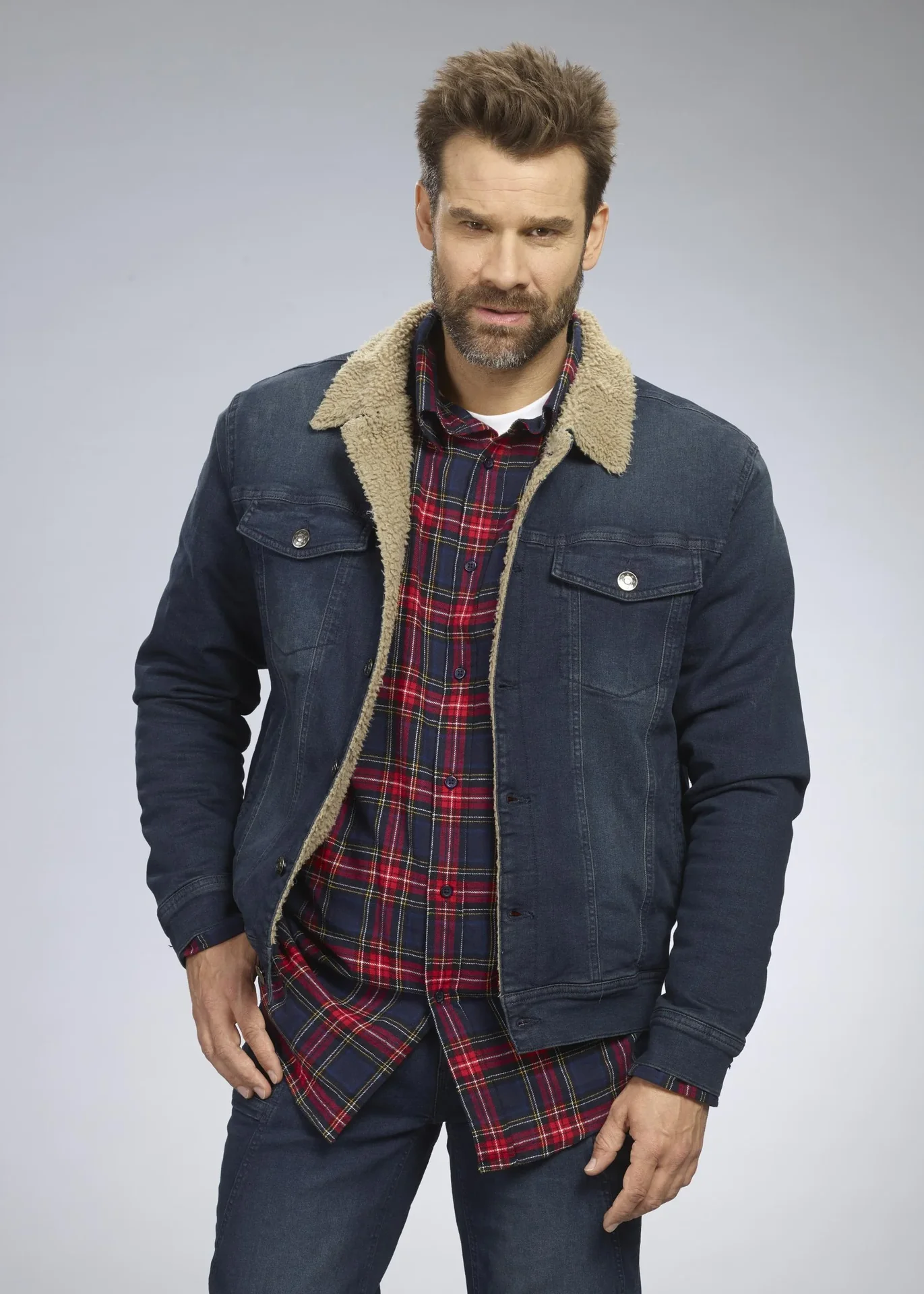 Jeansjacke mit Teddyfutter, Farbe jeanblau, Gr.M - 1