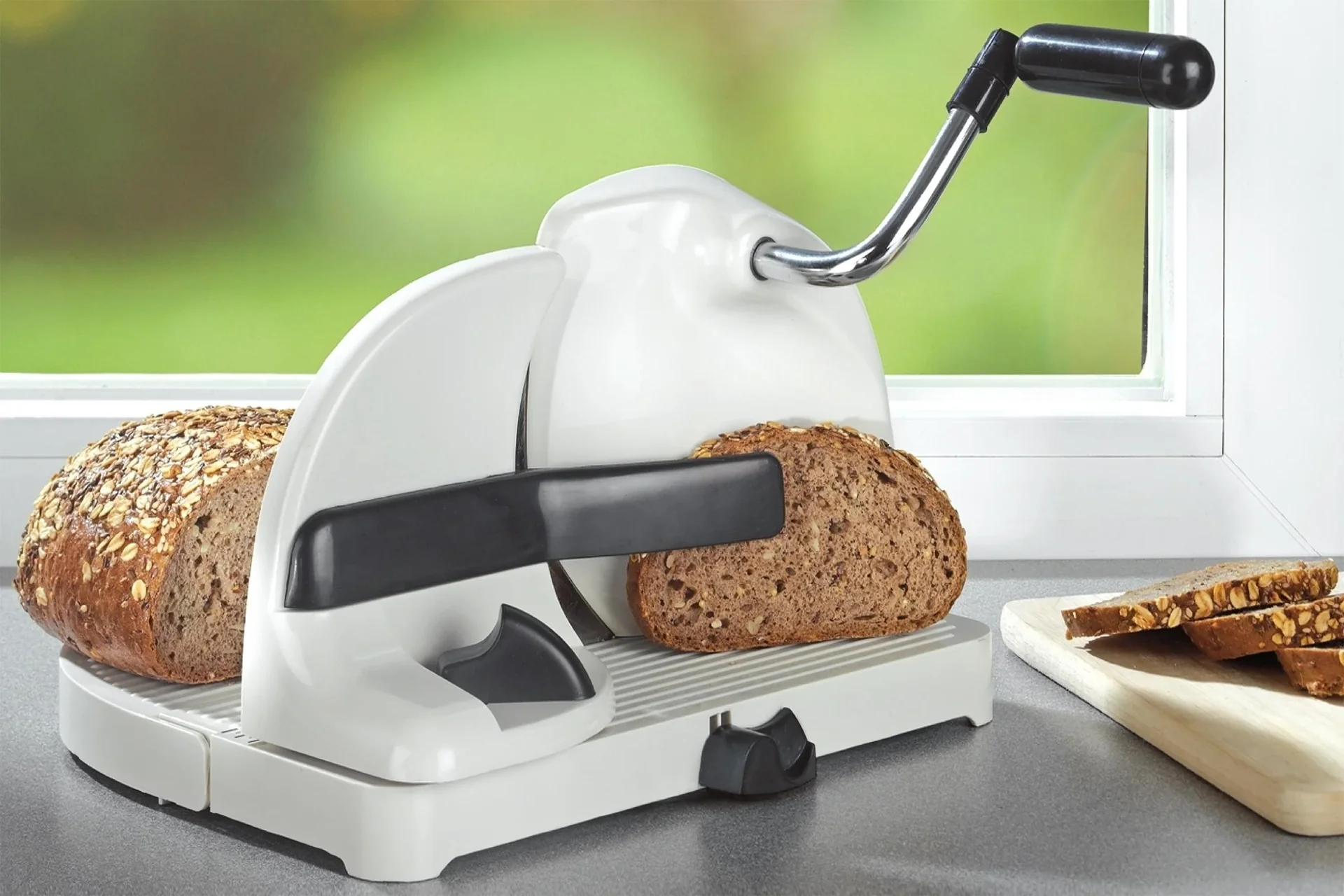 Brotschneidemaschine mit Handkurbel - 6