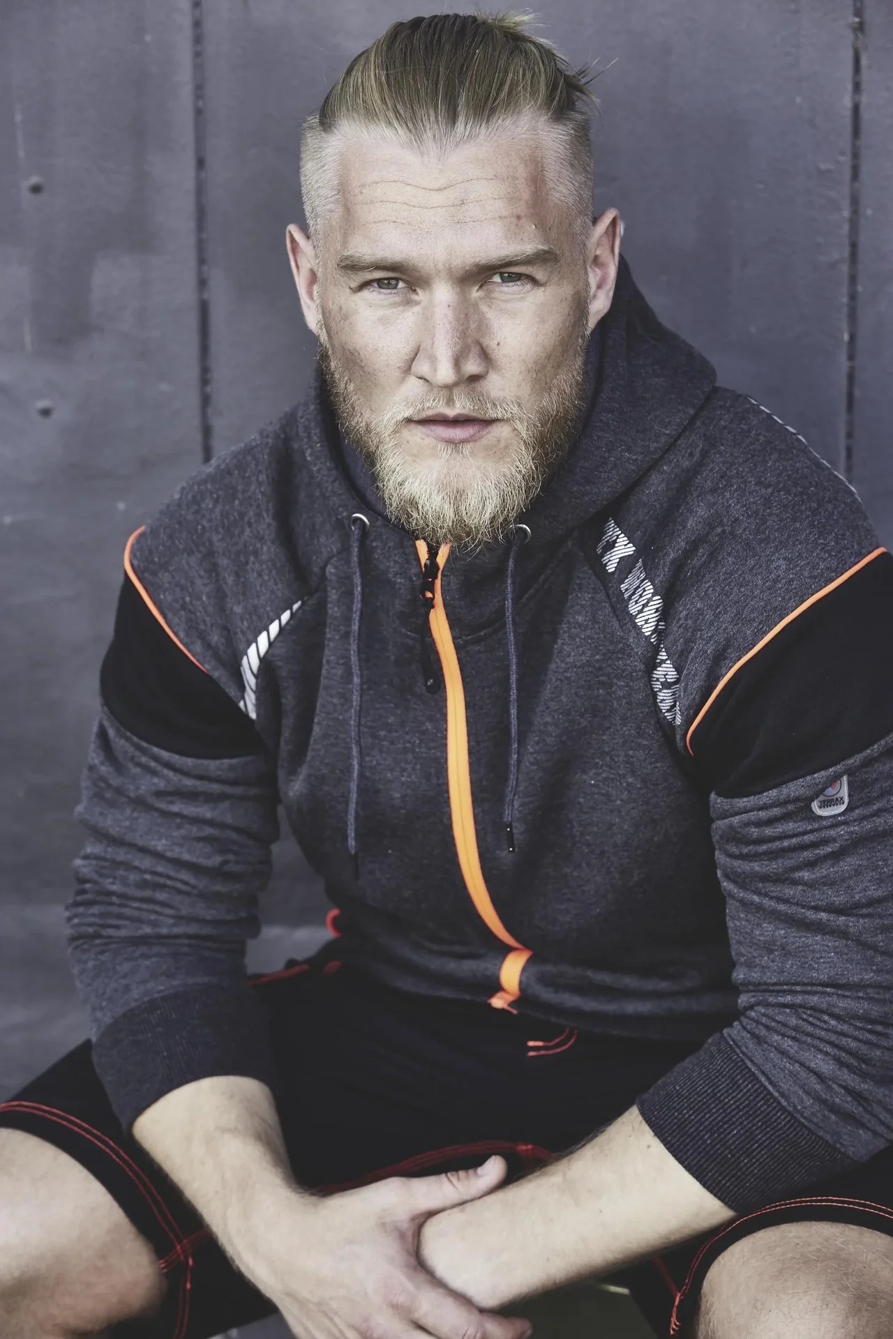 Sweatjacke, Farbe grau/schwarz, Gr.M - 0