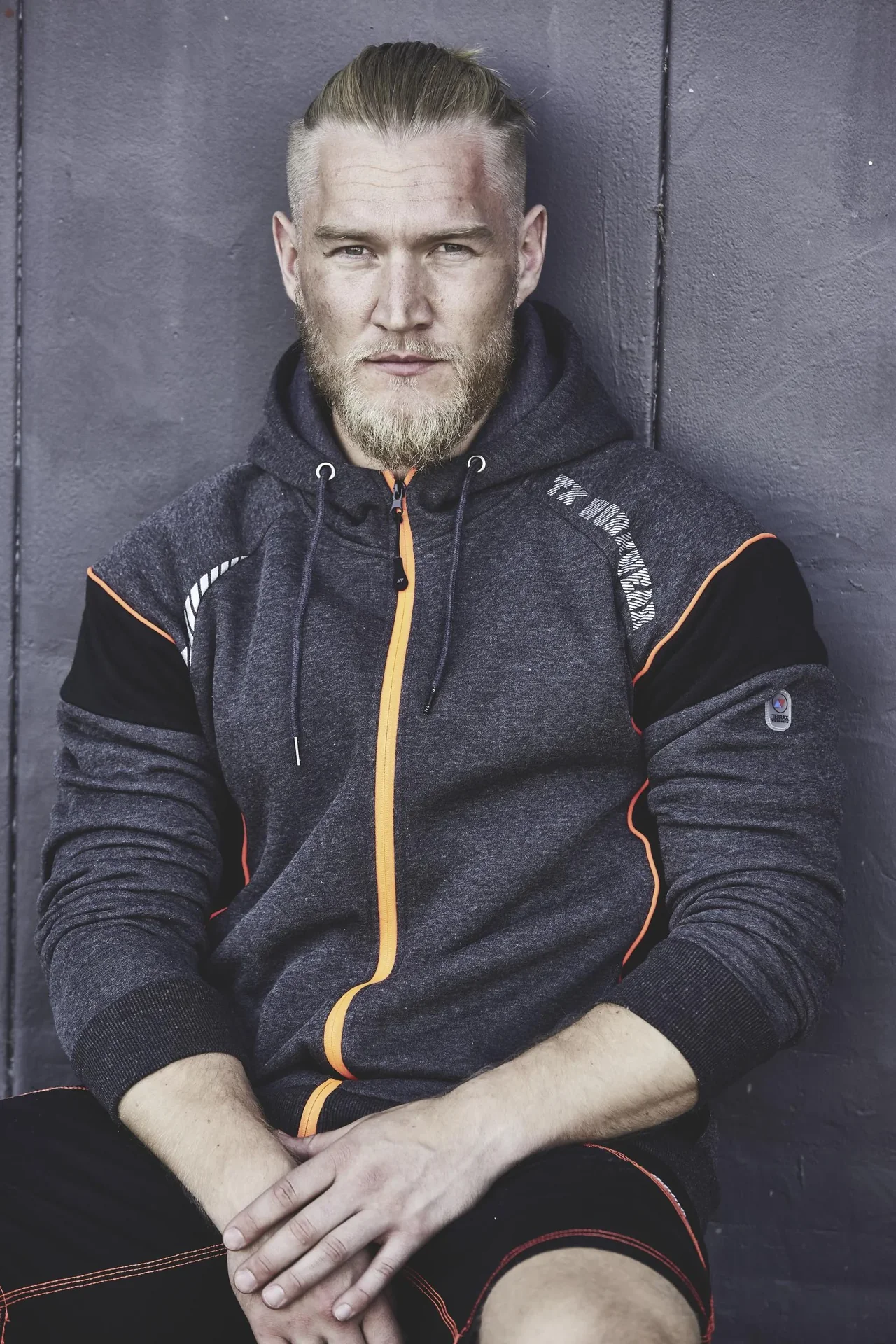 Sweatjacke, Farbe grau/schwarz, Gr.M - 1