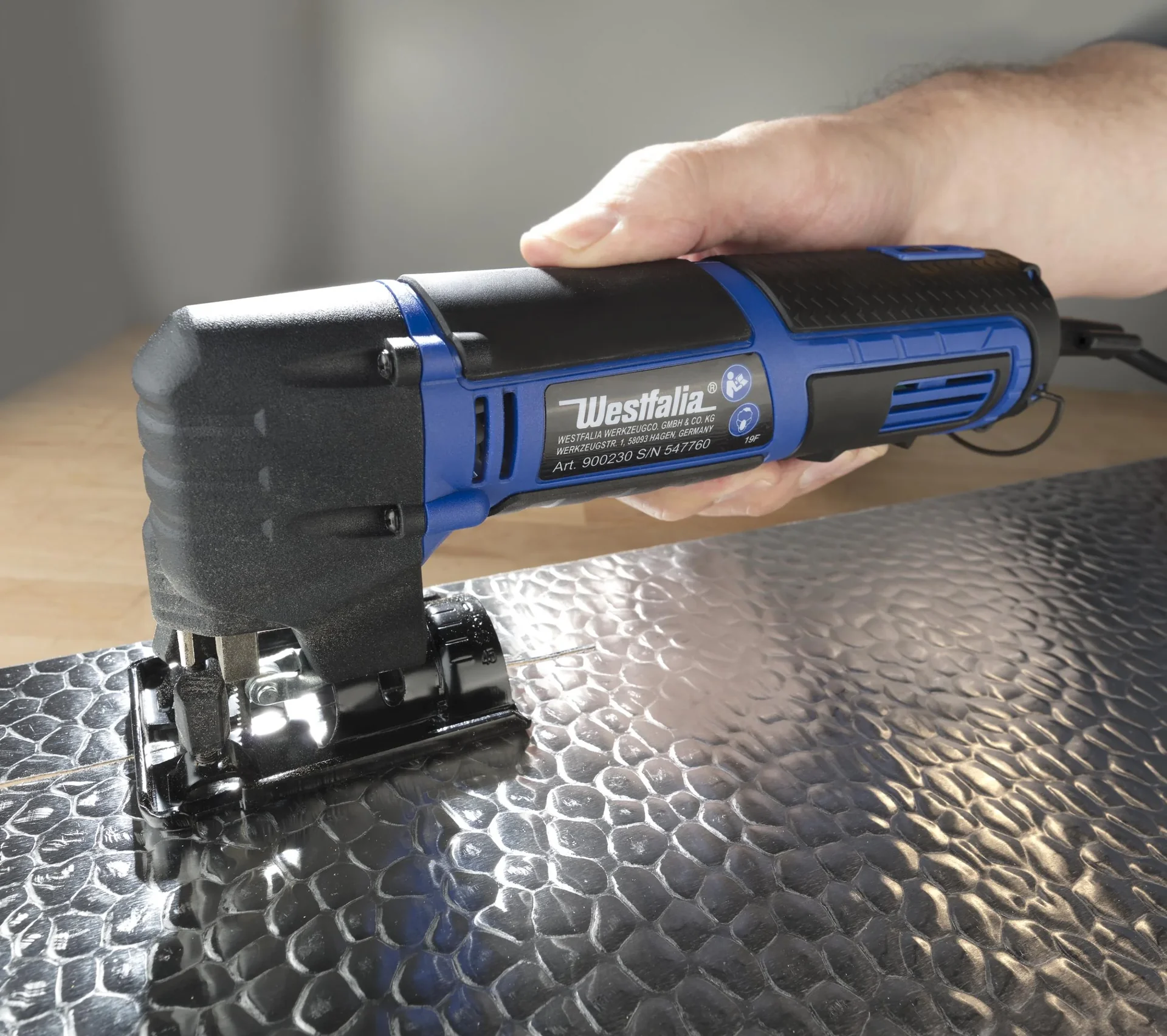 Mini Stichsäge 75 Watt inklusive 16-teiligem Klemmen und Zwingensatz - 4