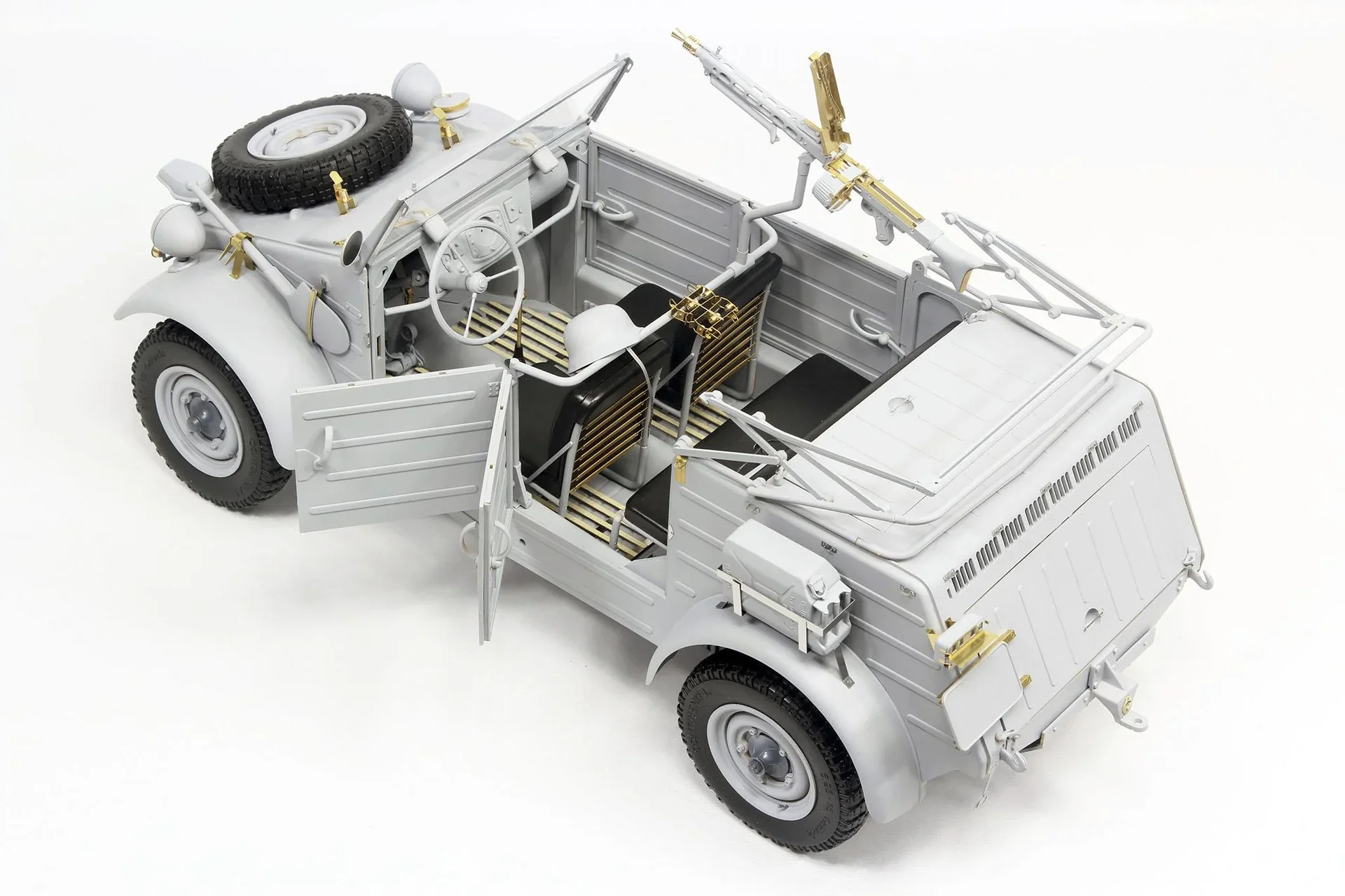 Kübelwagen Typ 82 - 0