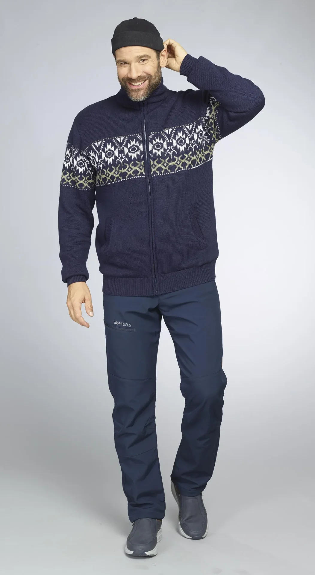 Strickjacke gefüttert, Farbe navy/grün, Gr.M - 6