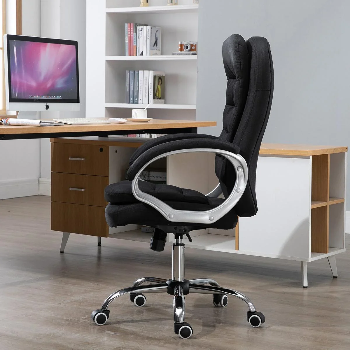 Bürostuhl mit hoher Rückenlehne - 2