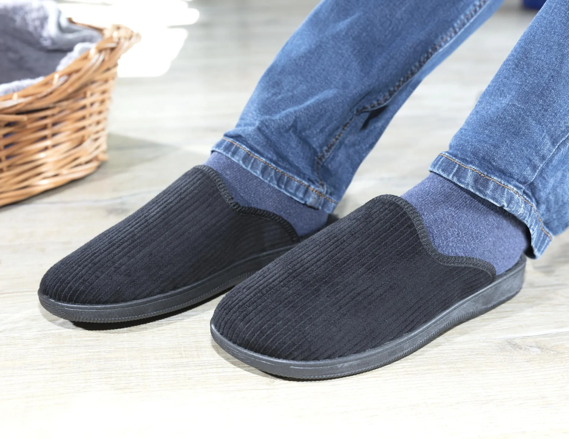 Pantoffel, Farbe schwarz, Gr.40 - 0