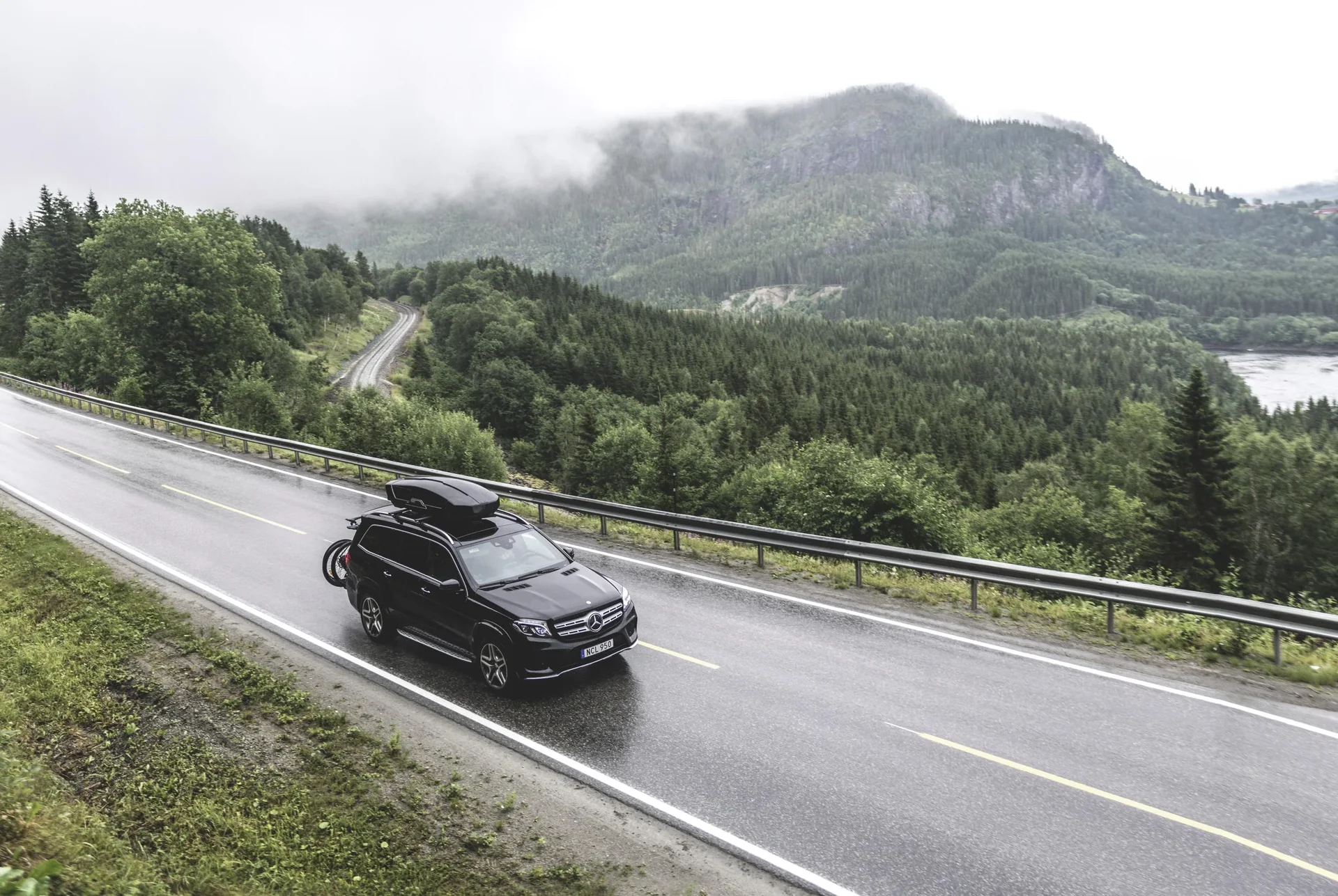 Dachbox Motion XT Sport Black Glossy - 3