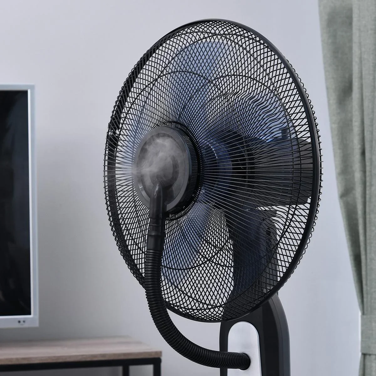 Standventilator mit Wasserzerstäuber schwarz/silber - 4