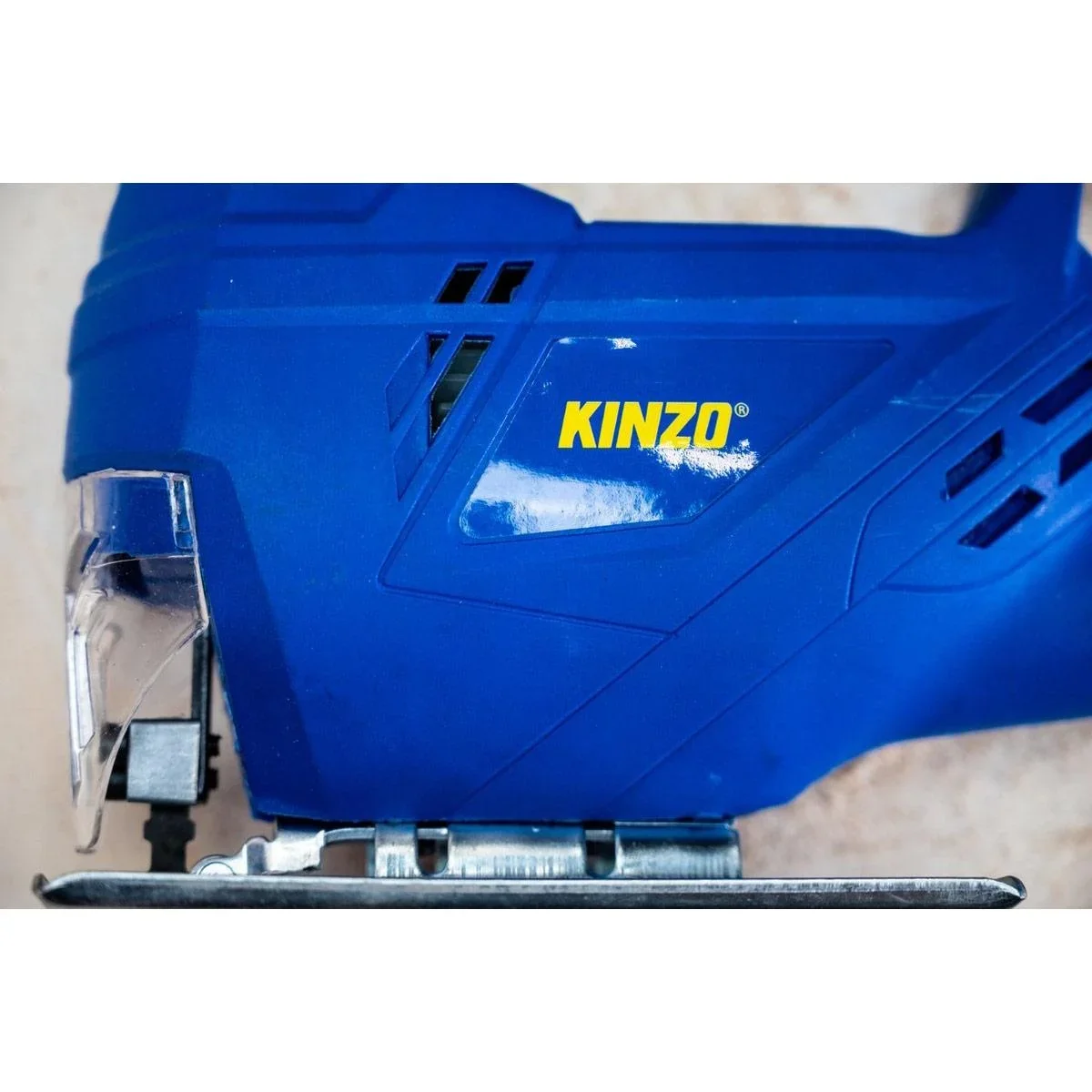 Stichsäge - 230V - 400W - mit Staubabsaugung - Schutzhülle Blatt - Holz bis zu 65 mm - Metall bis zu 6 mm- Blau - 3