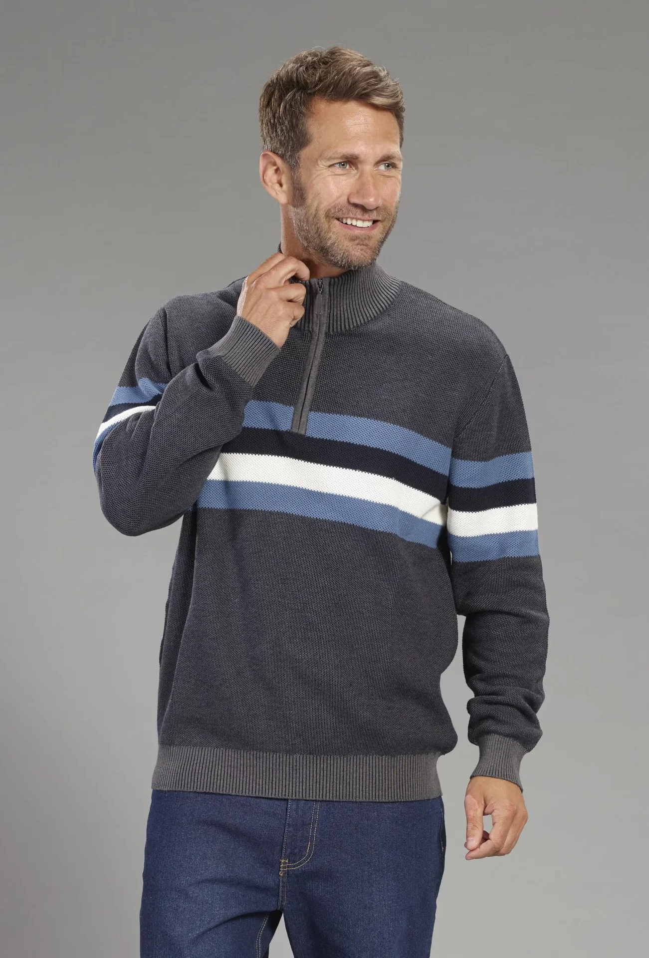 Pullover mit Stehkragen, Farbe blau, Gr.M - 0