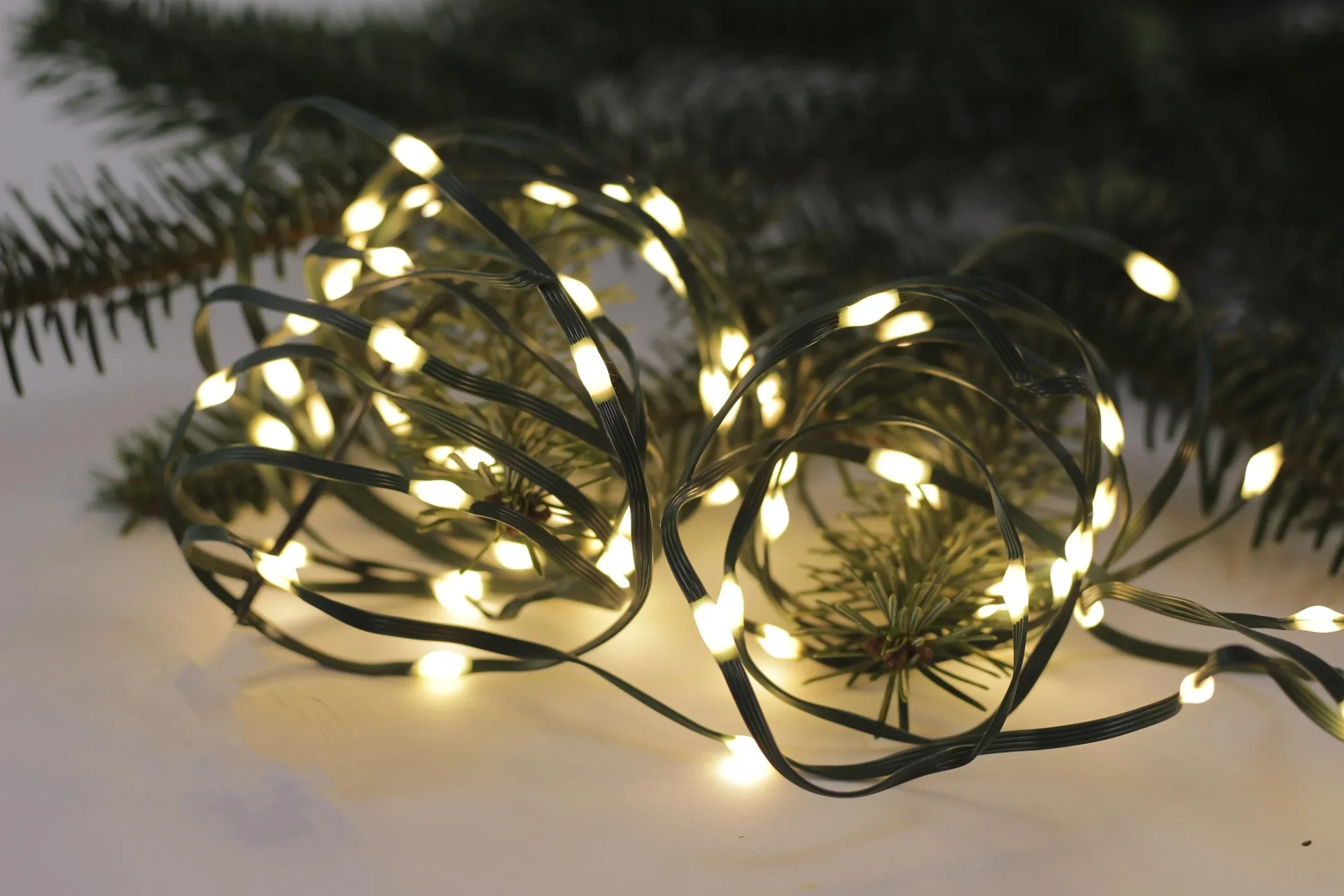LED Lichterkette mit 200 warmweißen LEDs - 1