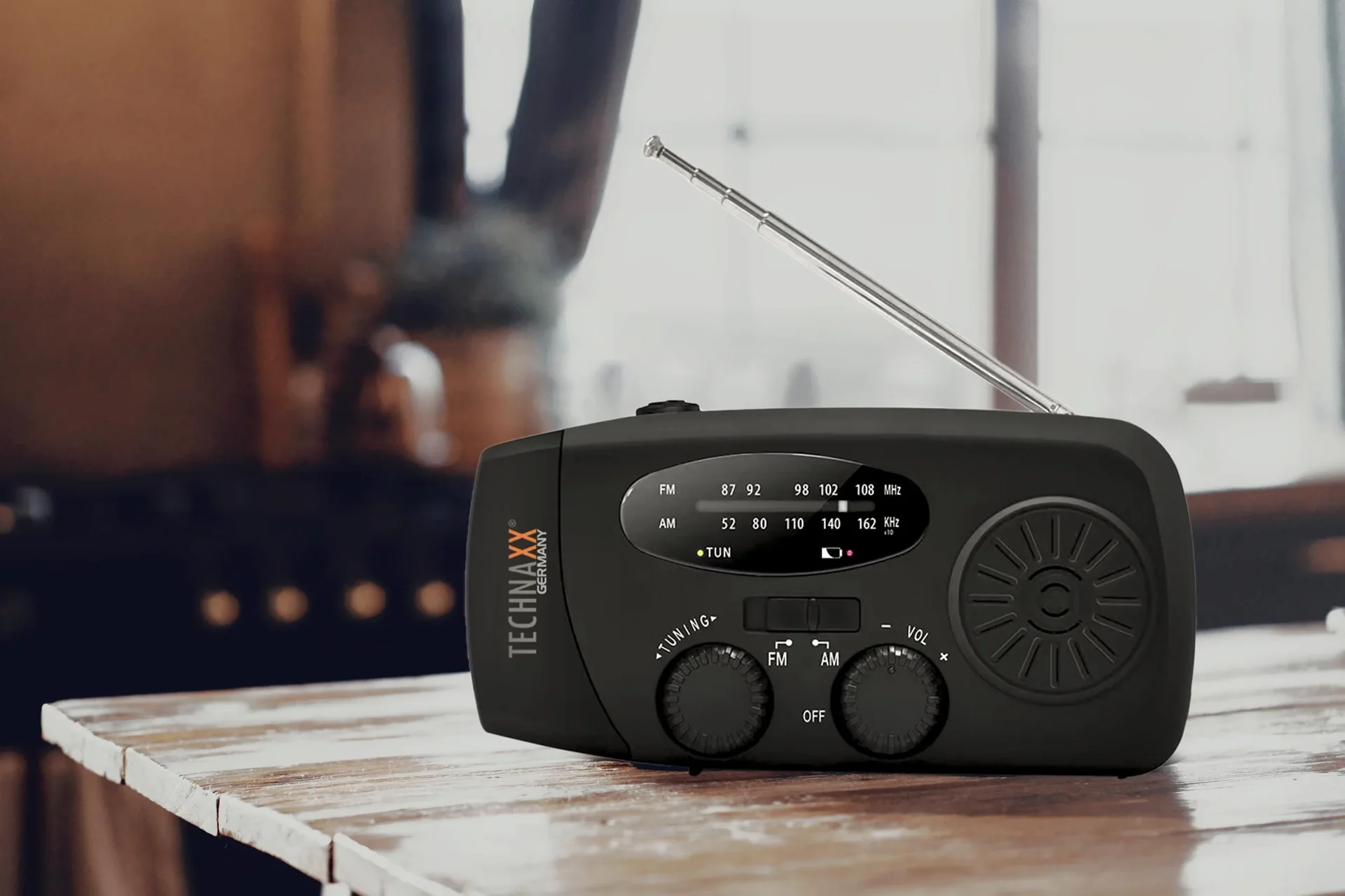 Solar Kurbel Radio mit Taschenlampe - 6