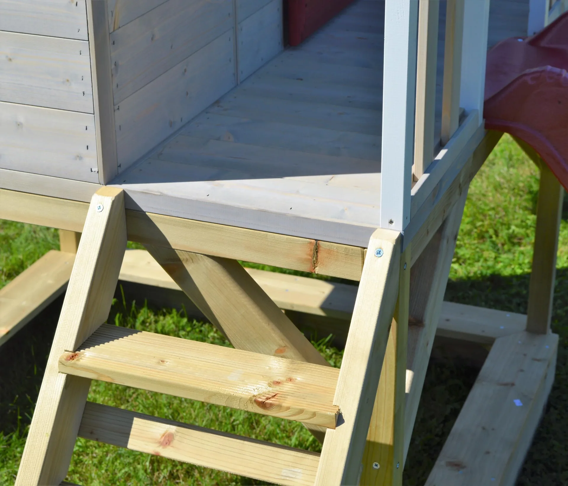 Holz Spielhaus Frosch rot-weiss, 280x197x242 cm - 4