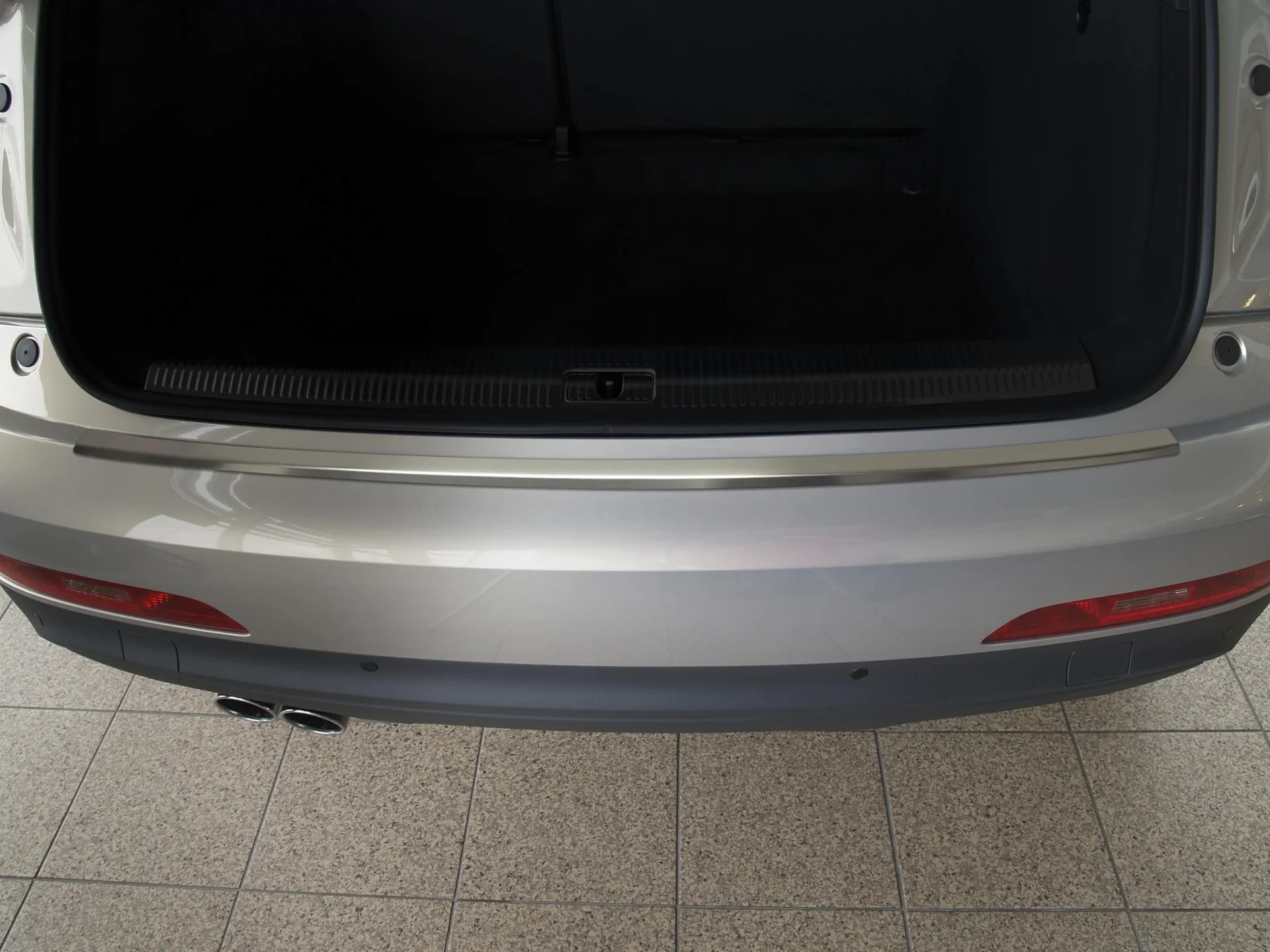 Ladekantenschutz Audi Q3 / Edelstahl, Baujahr 2011-2015, 2015-6/2018 - 1