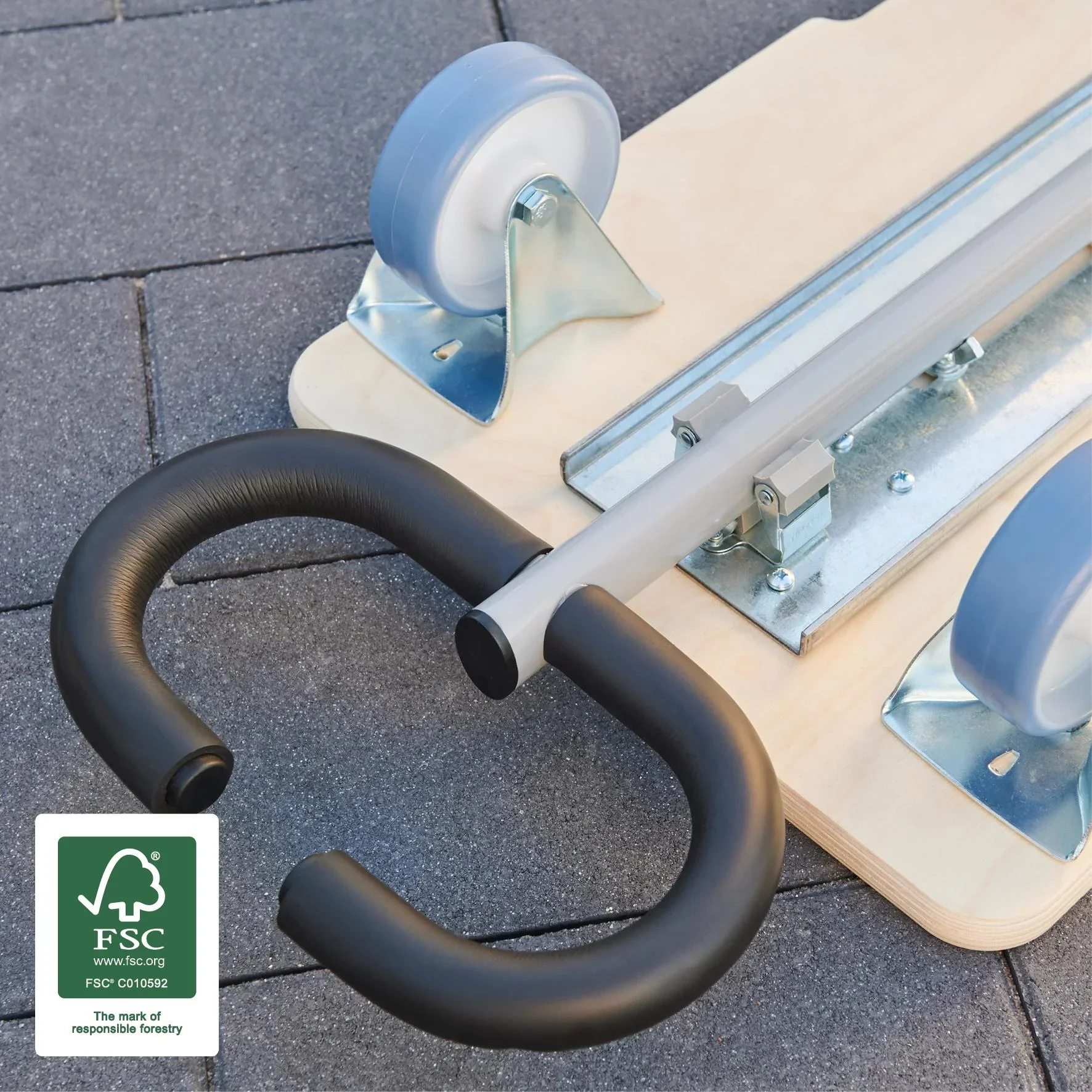 Transporthilfe MM 1333, 74-101 x 37 x 14,5 cm, softe Rollen Ø 100 mm, Rollenlager, 2 Bremsen, FSC®, Tragkraft 200 kg - 4
