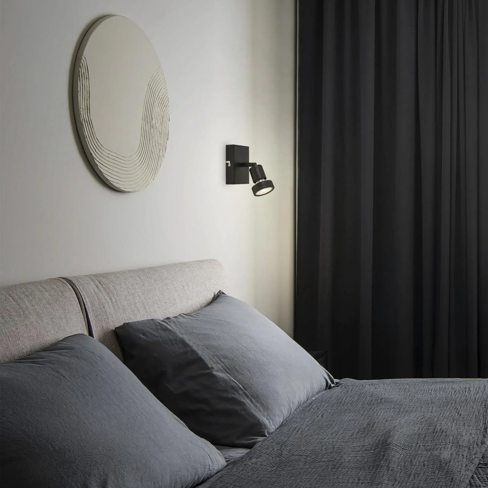 LED Spotleuchte 1-flammig, schwarz, GU10 Fassung, inklusive LED Leuchtmittel, 4,9 Watt, 460 lm, 3000 K - 0