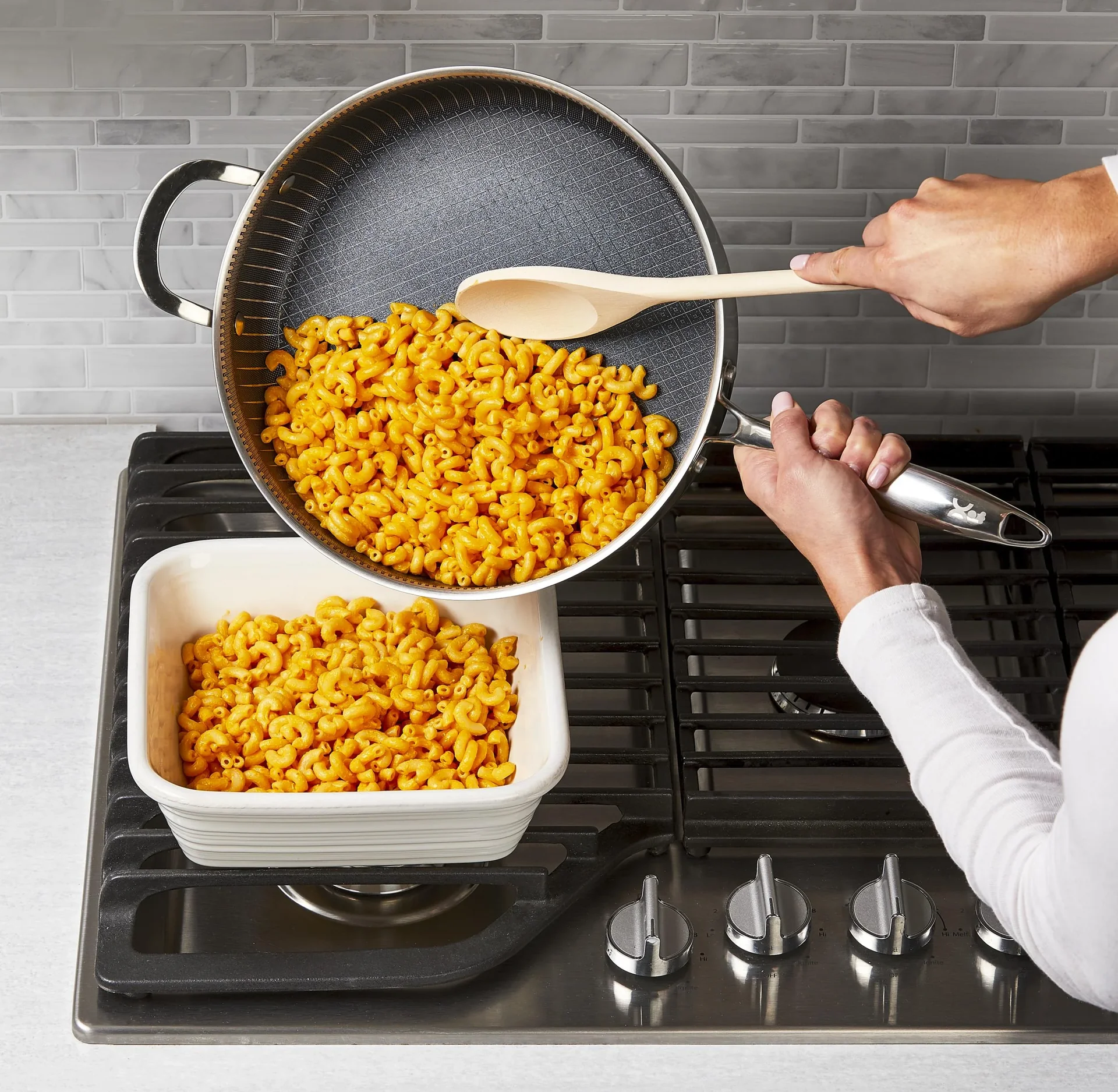 Titan Pan Multipfanne, Ø 24 cm inklusive Rezeptheft - 1