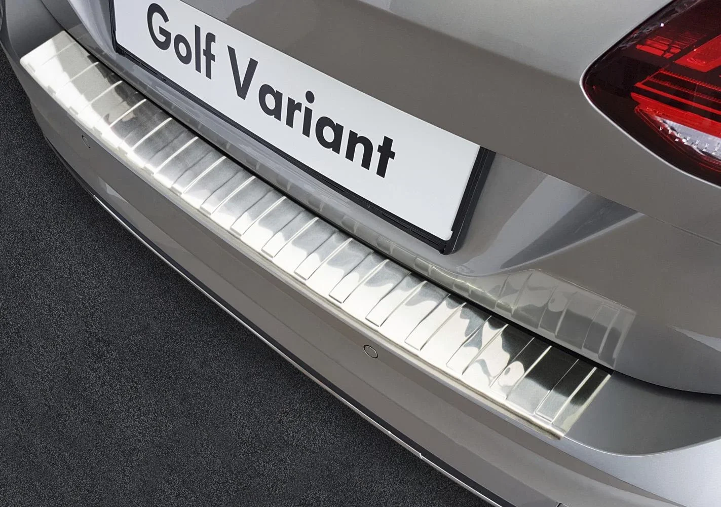 Ladekantenschutz Edelstahl für VW Golf VII Variant FL, Baujahr 2017> - 1