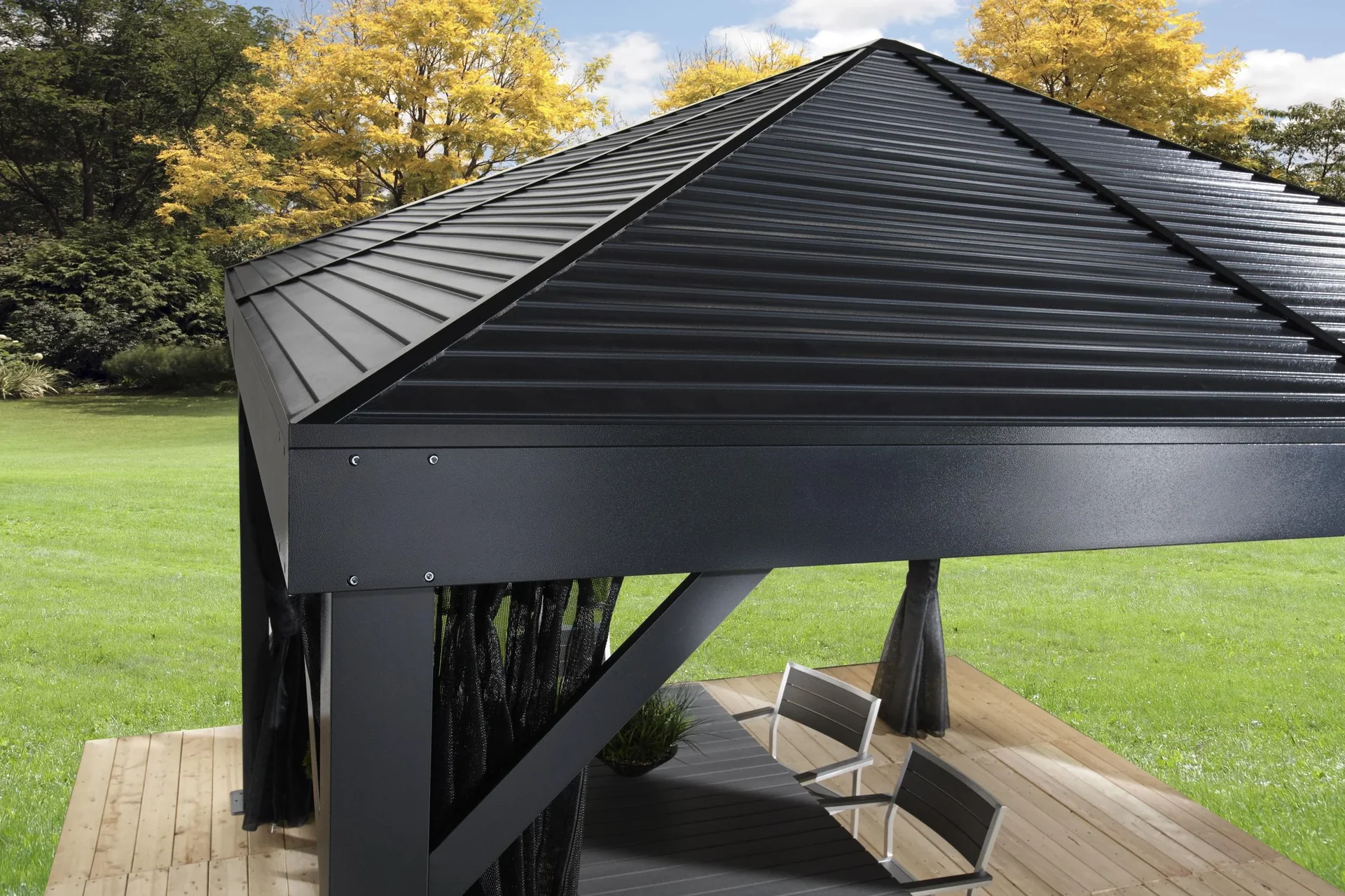 Pavillon South Beach 12 x 12 - 4