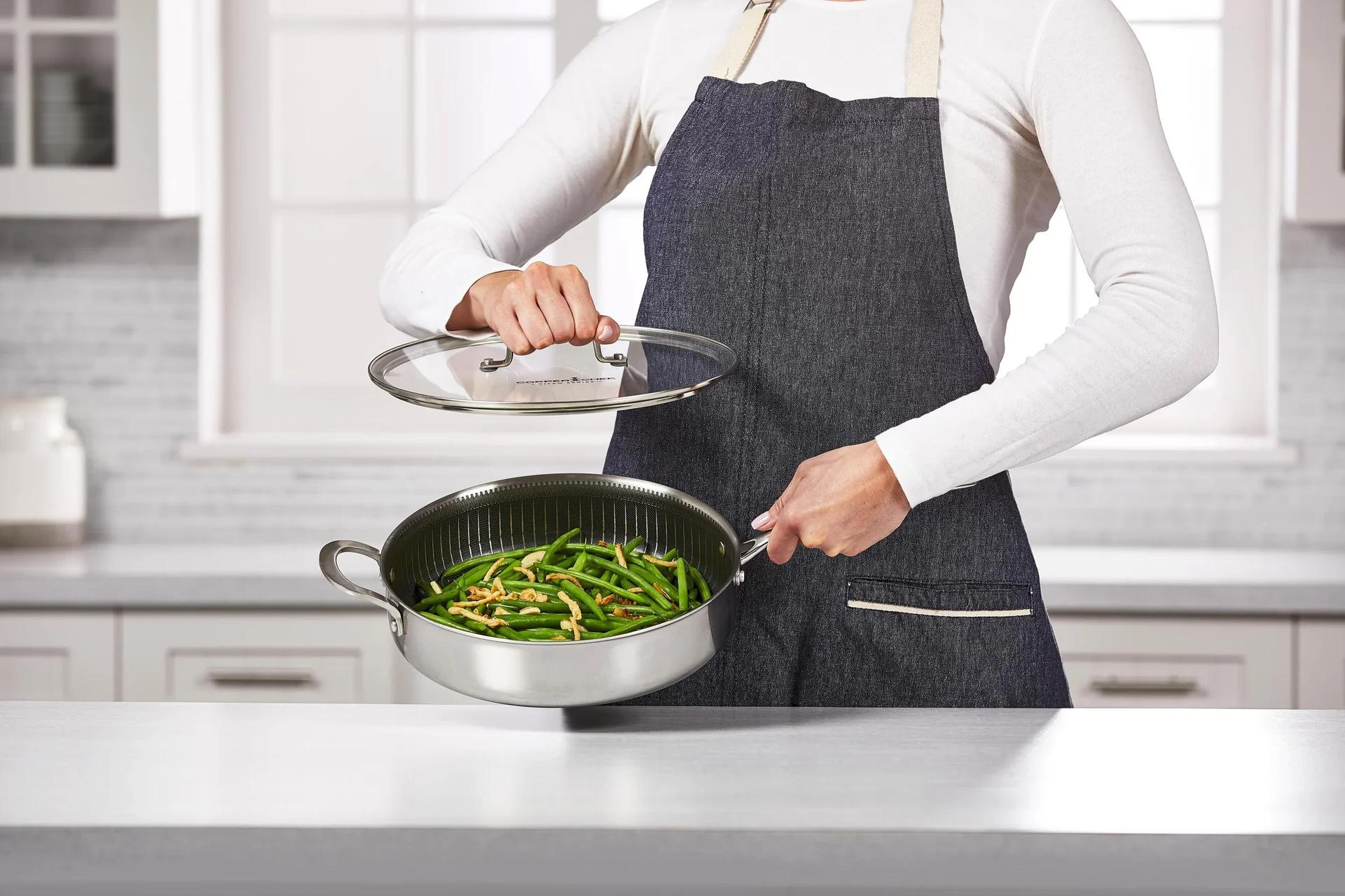 Titan Pan Profi-Pfanne, Ø 28 cm inklusive Rezeptheft - 7