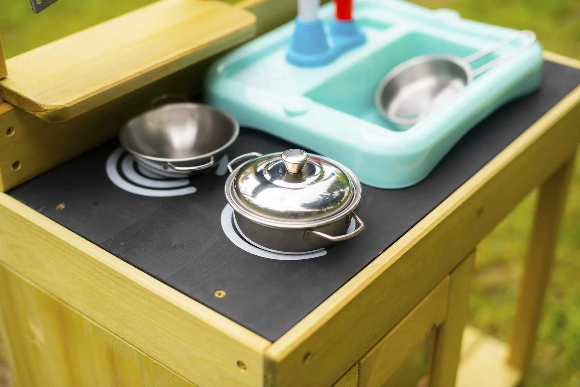 Holz Kinderspielküche mit Waschbecken - 1