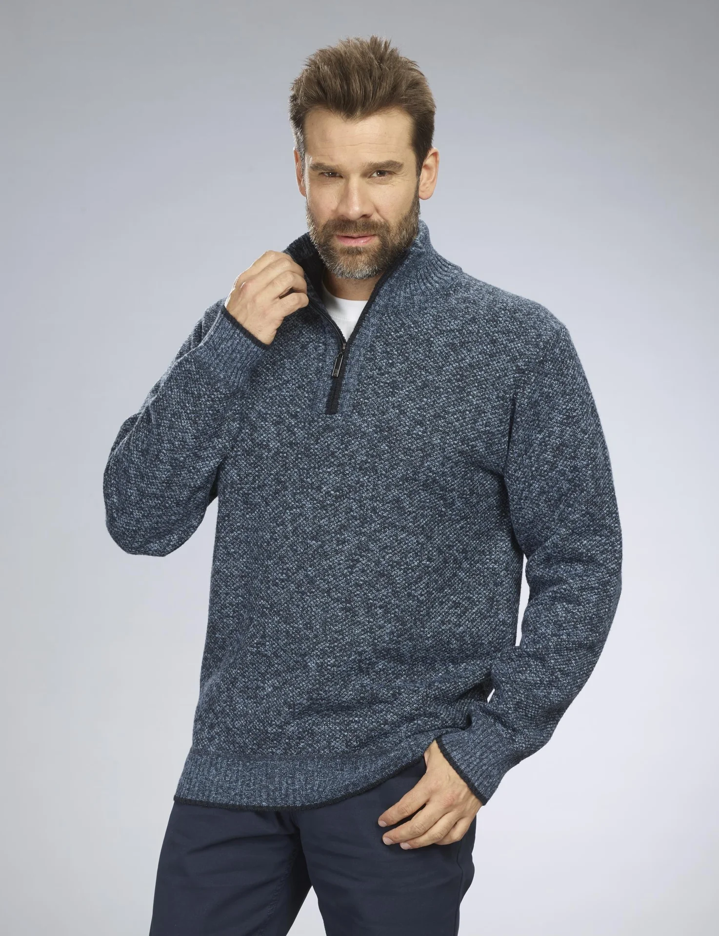 Strickpullover, Farbe marine, Gr.M - 6