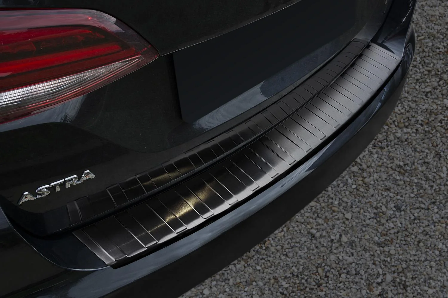 Ladekantenschutz Edelstahl für Opel Astra V (K) Sports Tourer (Kombi) - graphite / black, Baujahr 2015> - 1