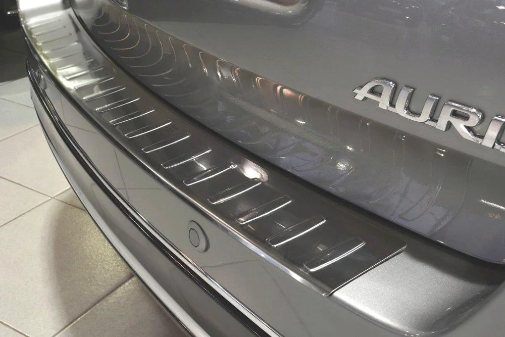 Ladekantenschutz Toyota Auris Touring Sport / Edelstahl, Baujahr 2013-04.2015 - 2