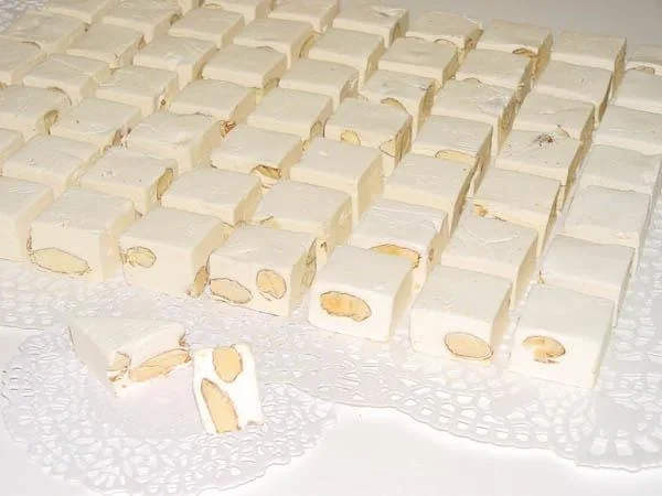 Soft Nougat mit Mandeln, 500 g - 1