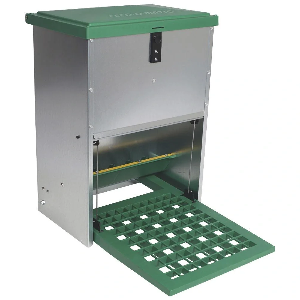 Geflügelfutterautomat mit Trittplatte für 12 kg Futter - 4