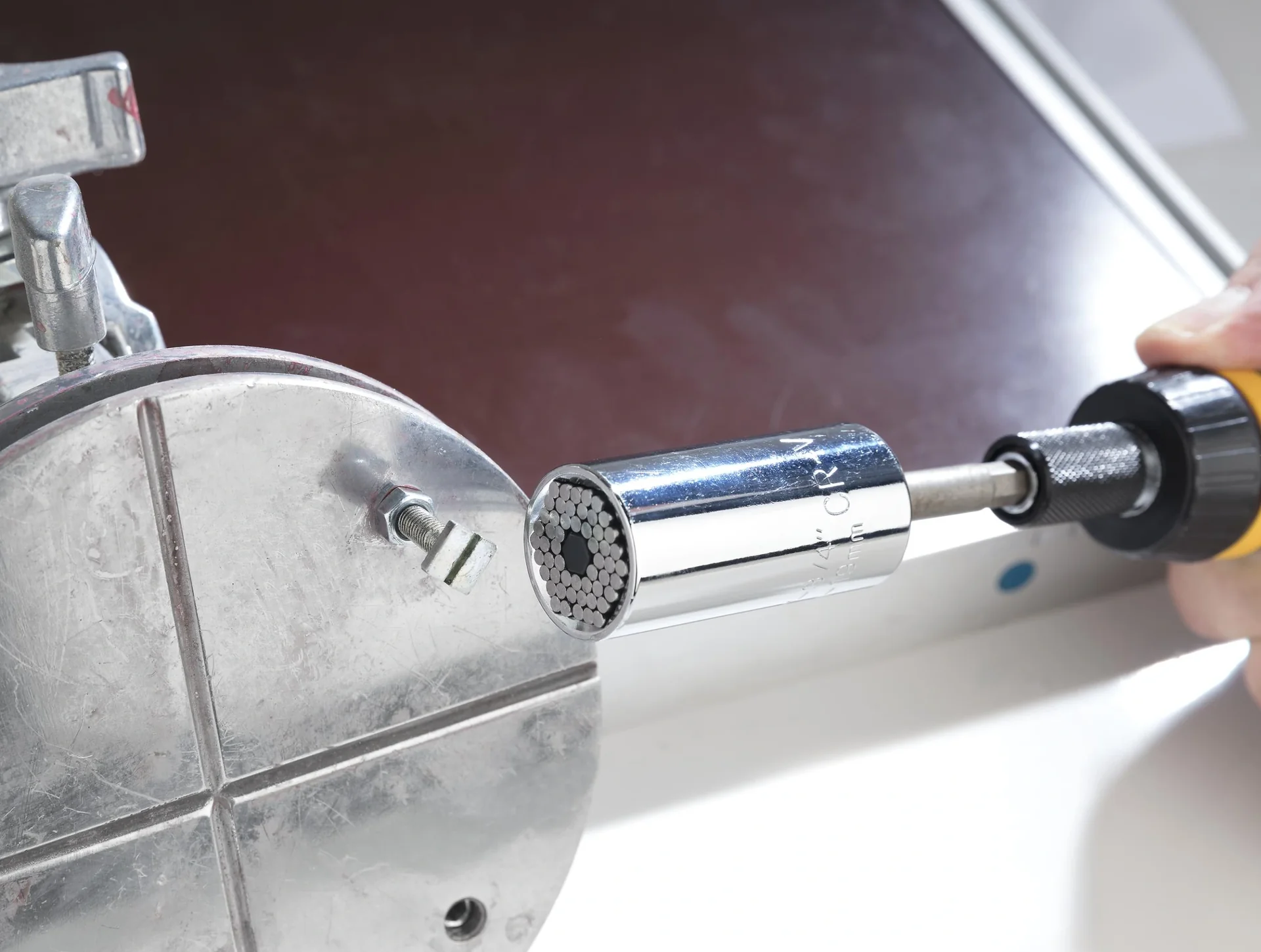 Universal-Steckschlüssel "Uni-Grip" - 12