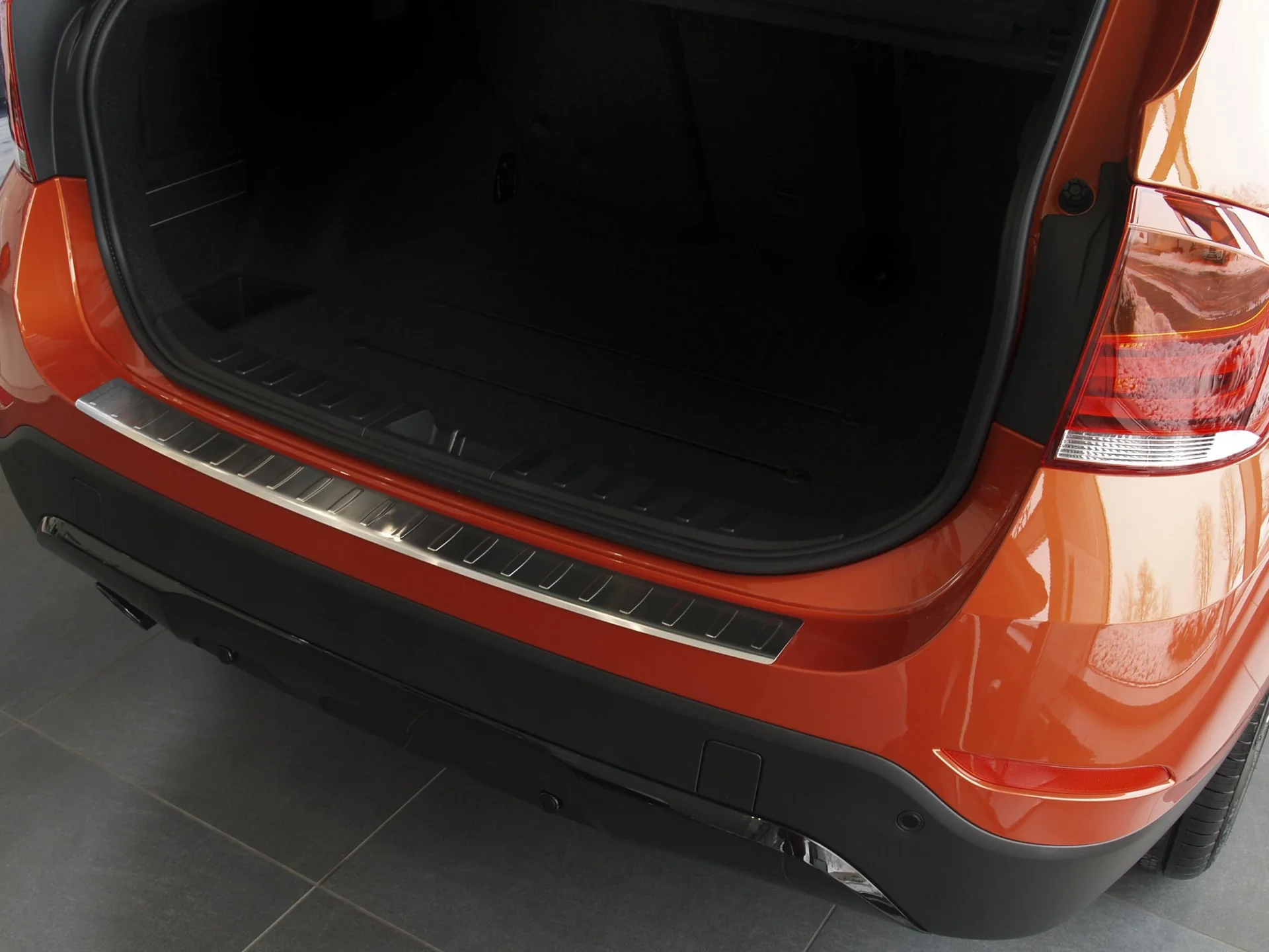 Ladekantenschutz BMW X1 E85 / Edelstahl, Baujahr 2009-2012 - 1