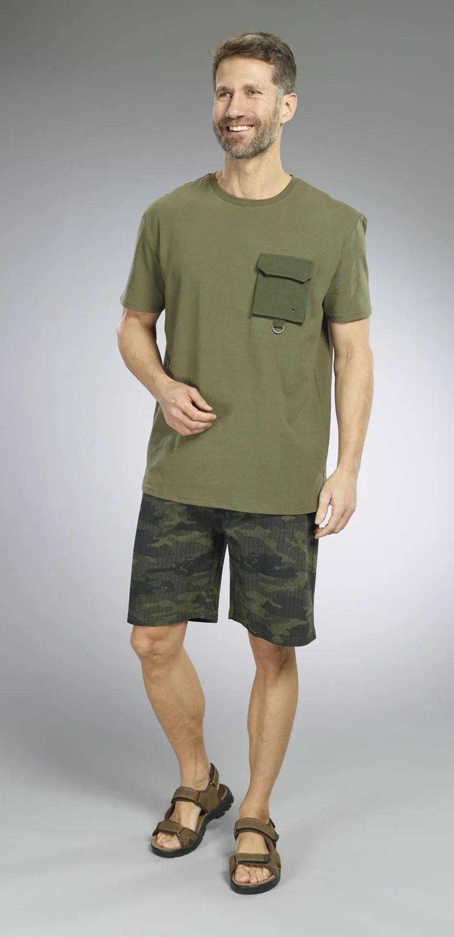 T-Shirt mit Brusttasche, Farbe oliv, Gr.2XL - 1