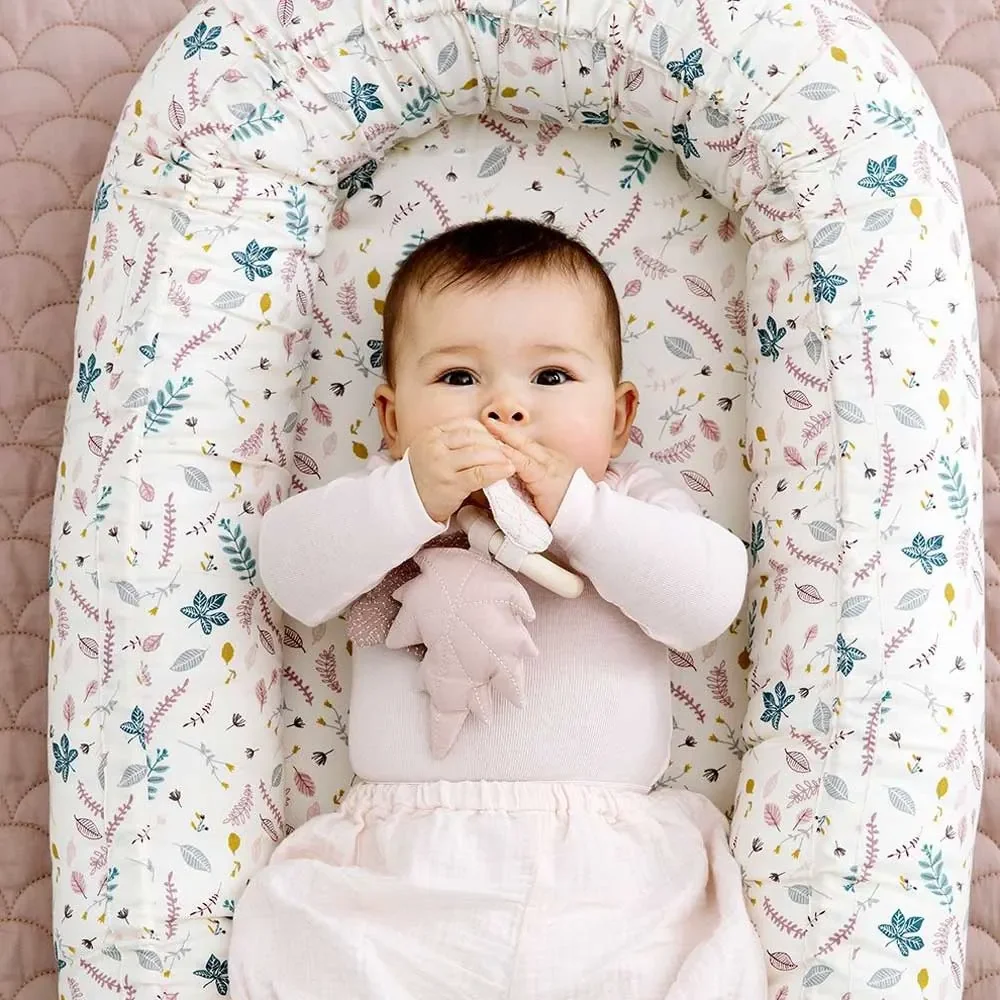 Cam-Cam-Baby-Rassel-Blaetter-rosa-467045_1.jpg