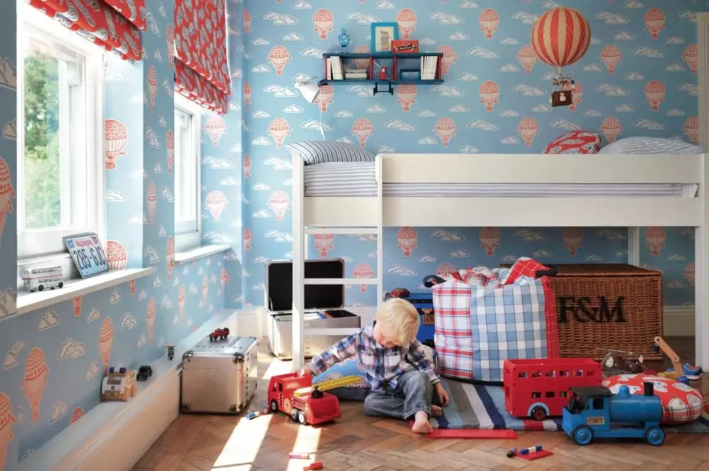 Little-Sanderson-Abracazoo-Motivstoff-Ballons-und-Fahrzeuge-rot-blau-455495_2.jpg