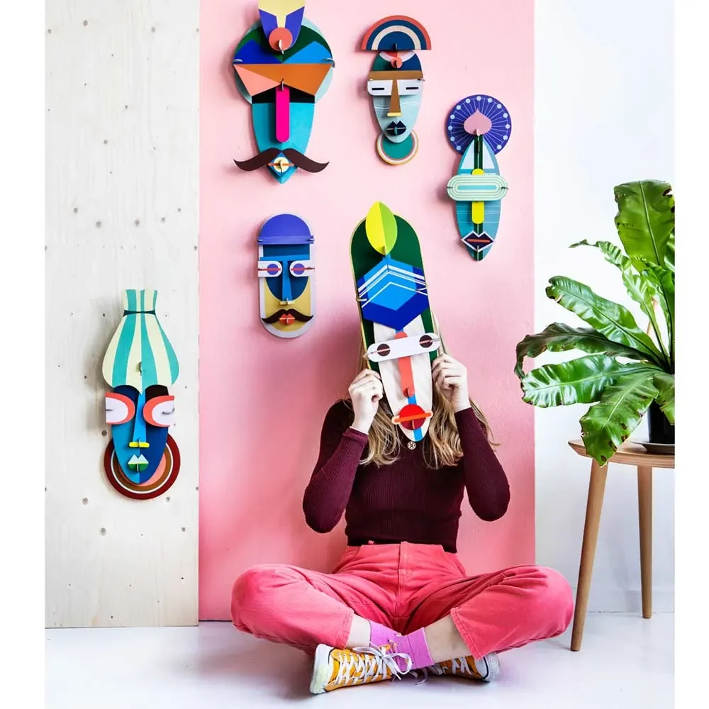 studio-ROOF-3D-Deko-Maske-London-Pappe-466998_3.jpg