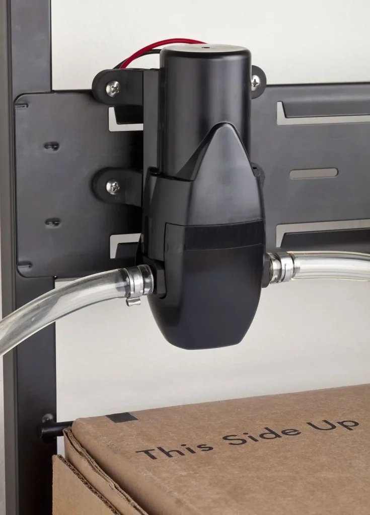 Selbstansaugende-Elektrische-Pumpe-Flojet-BAG-IN-BOX-454307_1.jpg