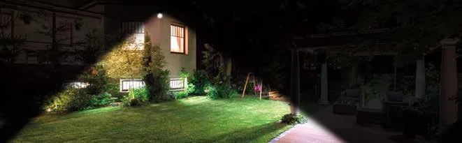 LED Solar Licht mit Kamera Attrappe Panta Solar Security 360 - 2