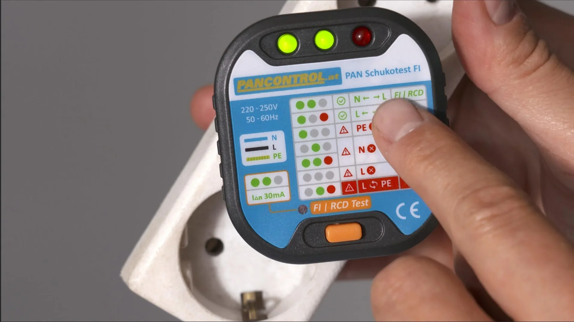 Steckdosen-Prüfer + 30mA FI-Test - 0