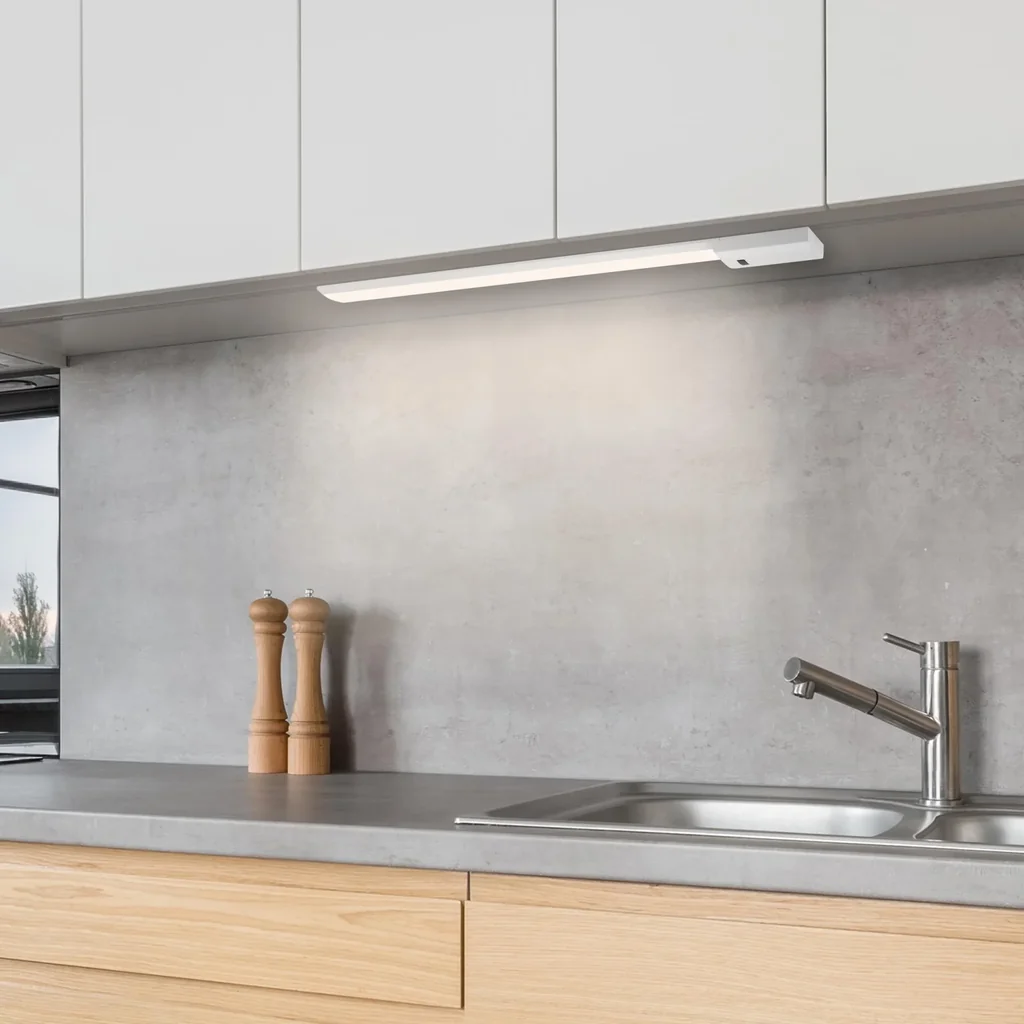 LED Unterbauleuchte mit IR-Sensor, Farbwechsel- und Memory-Funktion