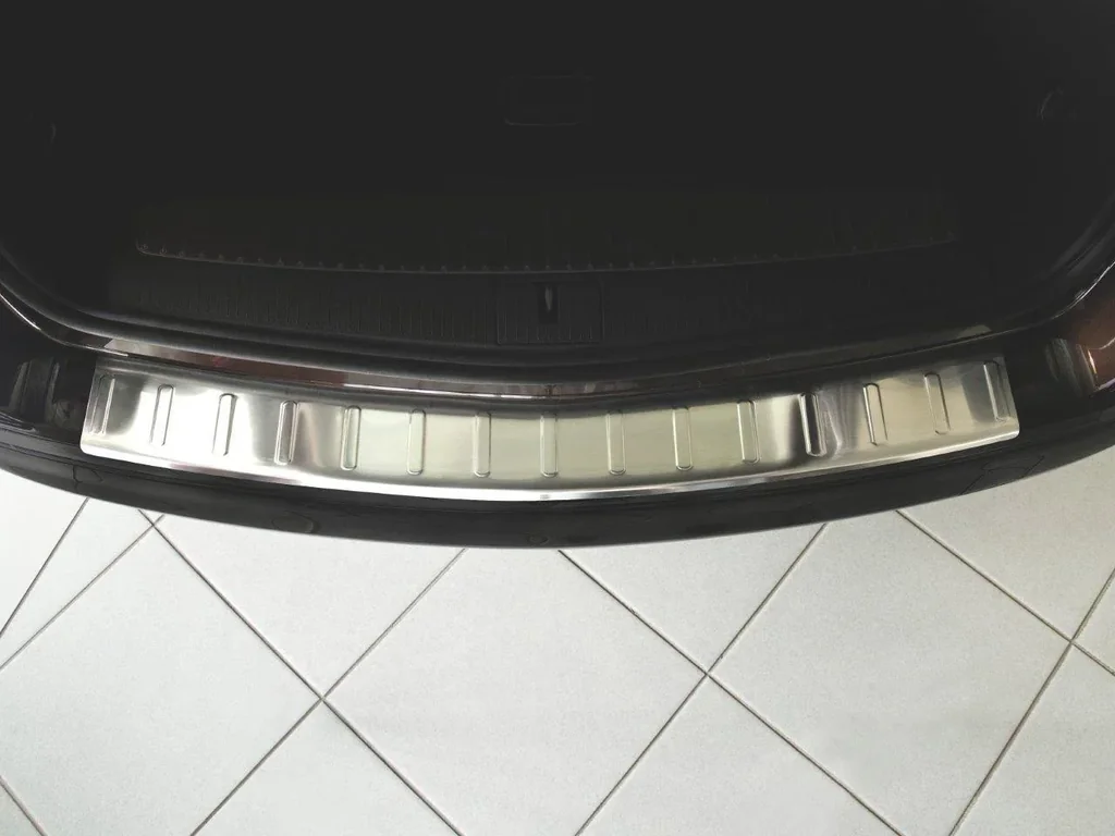 Ladekantenschutz für Opel Astra IV Sports Tourer / Edelstahl, Baujahr 2010-2012