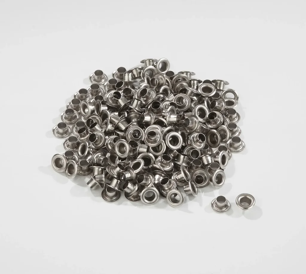 Ösensortiment 9 x 5,0 x 5,5 mm, silberfarben