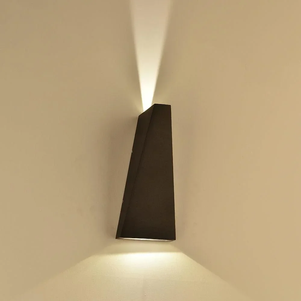 VT-826 LED-Wandleuchte - für den Innen- und Außenbereich - 6W - 3000K - 660 Lumen - Schwarz